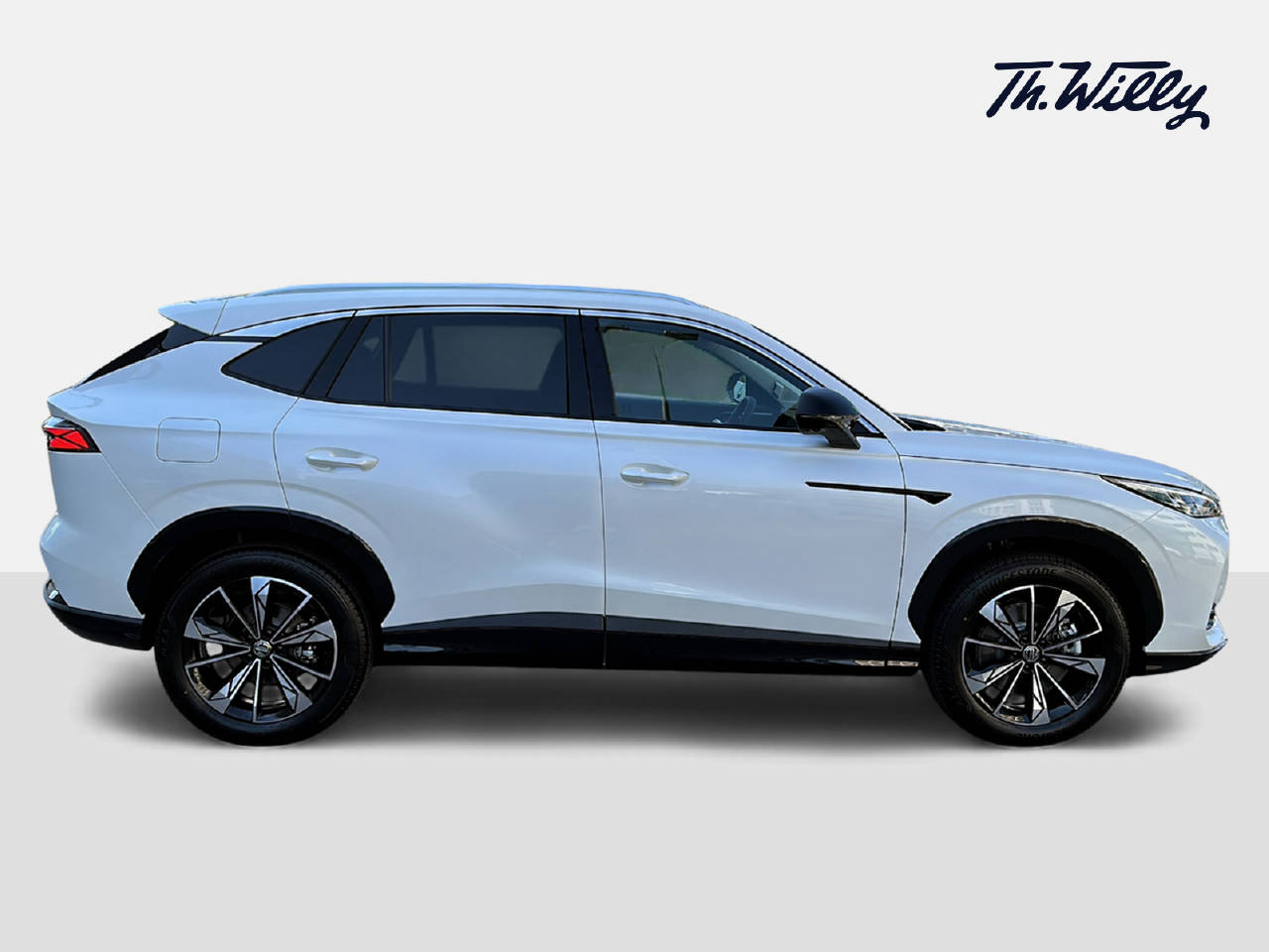 MG HS 1.5 Hybrid Luxury-image-5