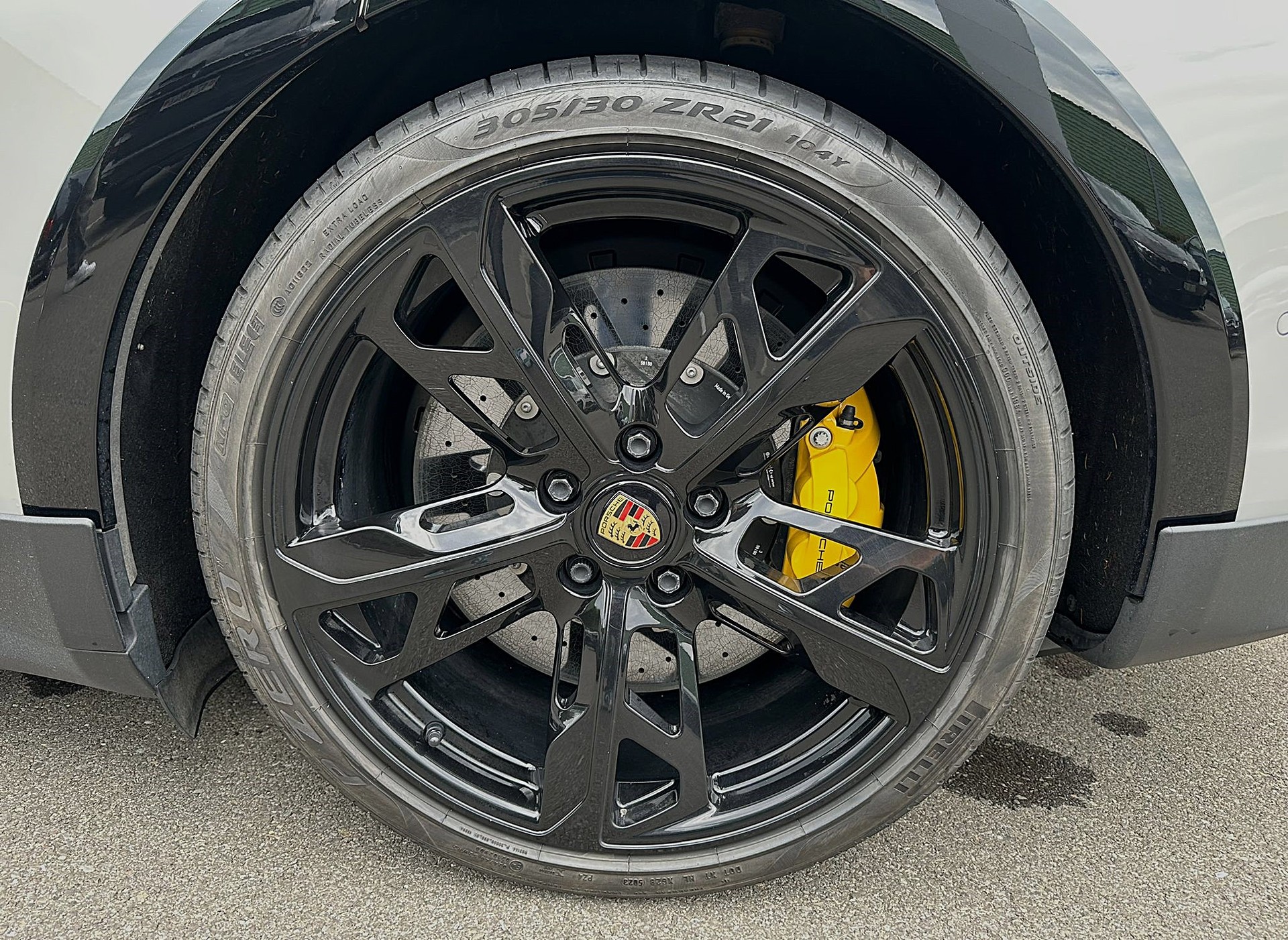 PORSCHE Taycan Cross Turismo Turbo S-image-13
