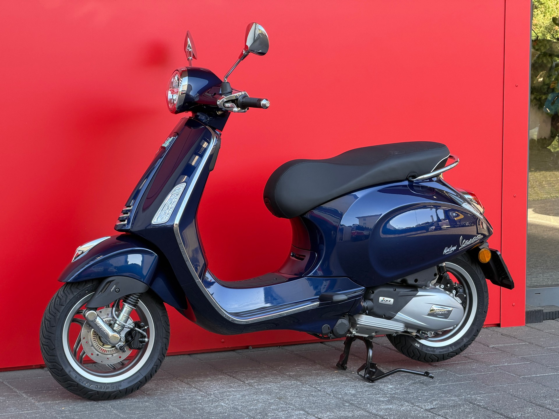PIAGGIO Vespa 125 Primavera MY26-image-12