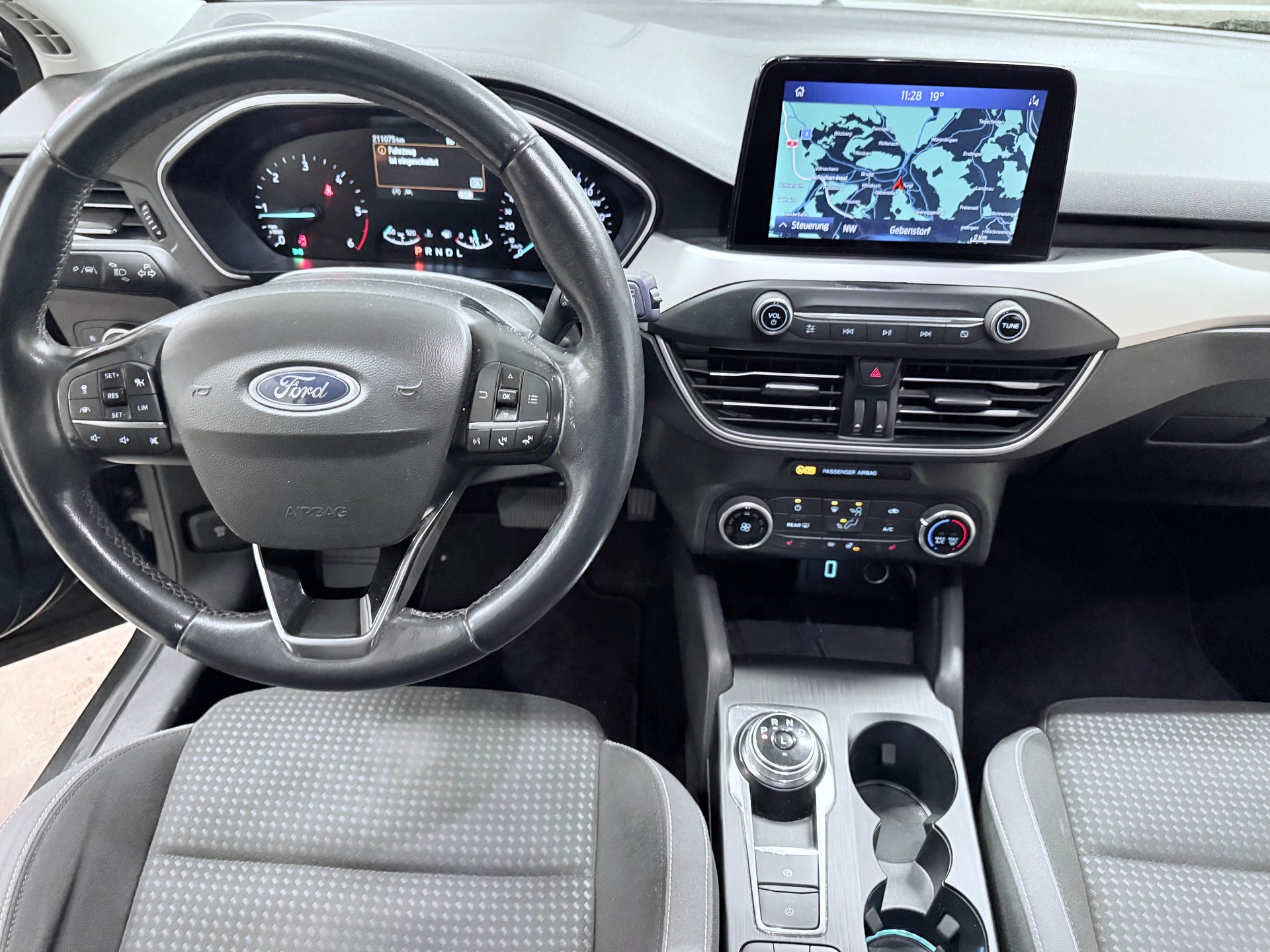 FORD Focus 2.0 TDCi Cool Connect Automatic-image-10