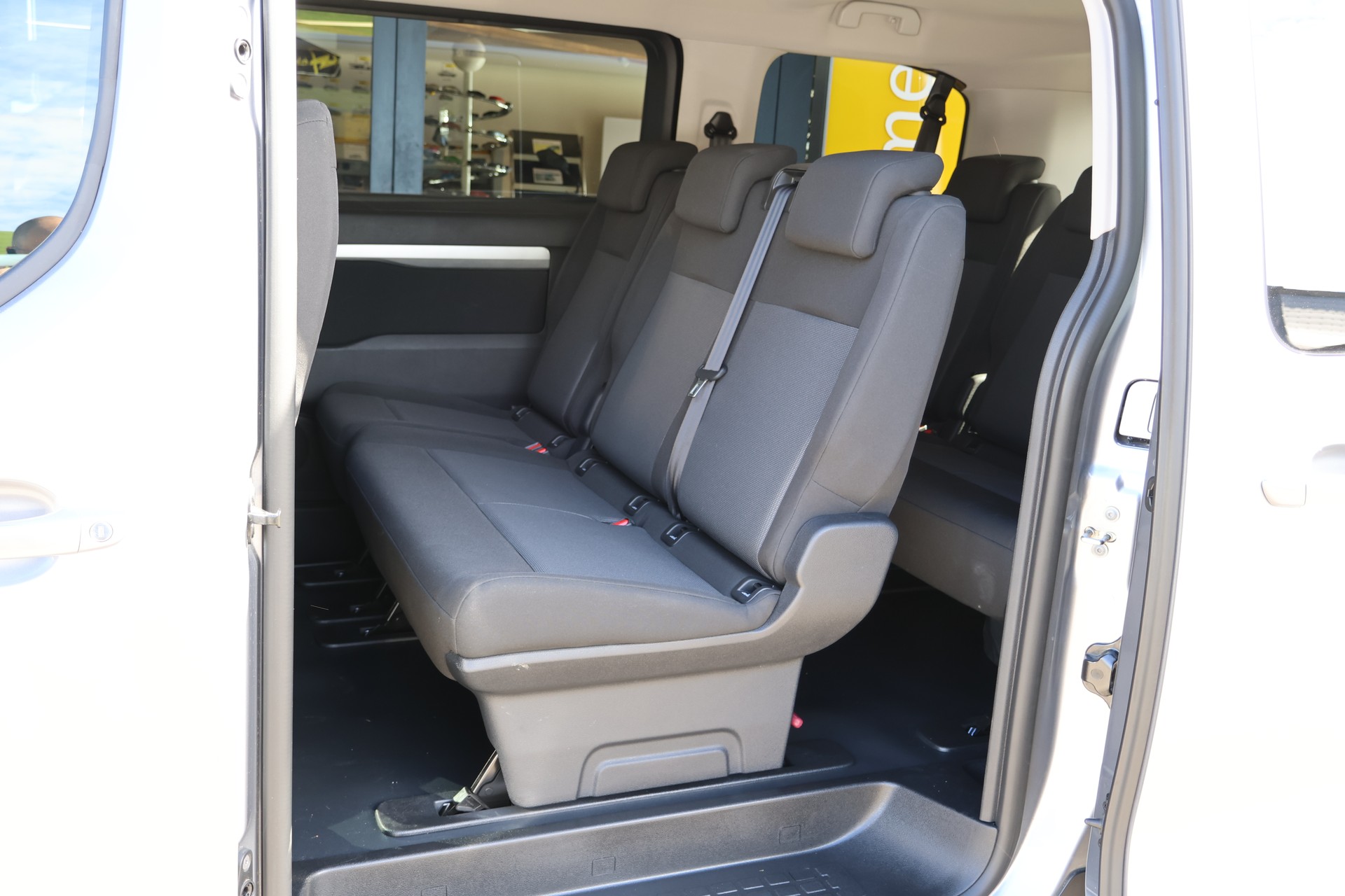 OPEL Zafira-e Life 50kWh Business Edition M-image-11