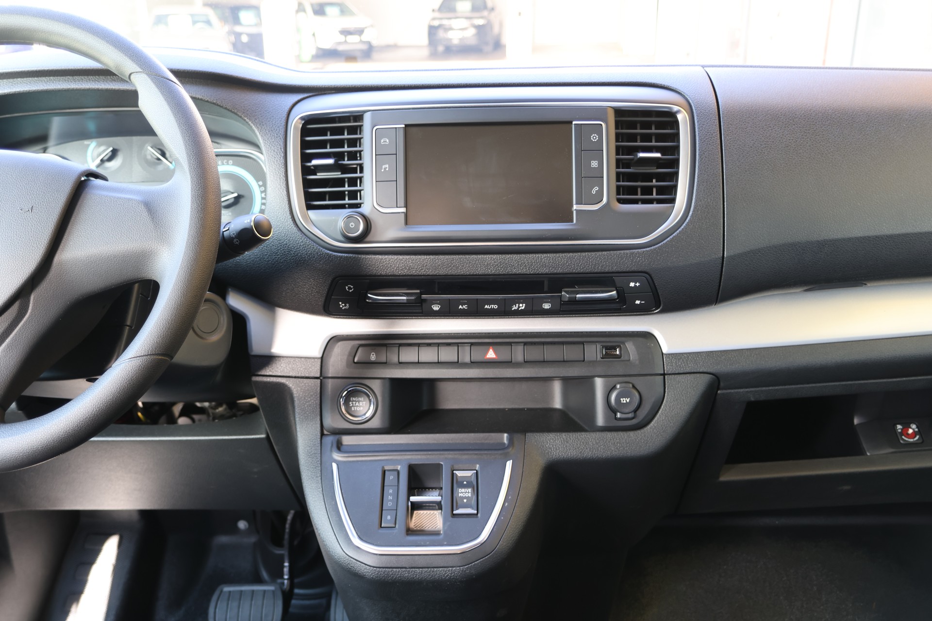 OPEL Zafira-e Life 50kWh Business Edition M-image-5