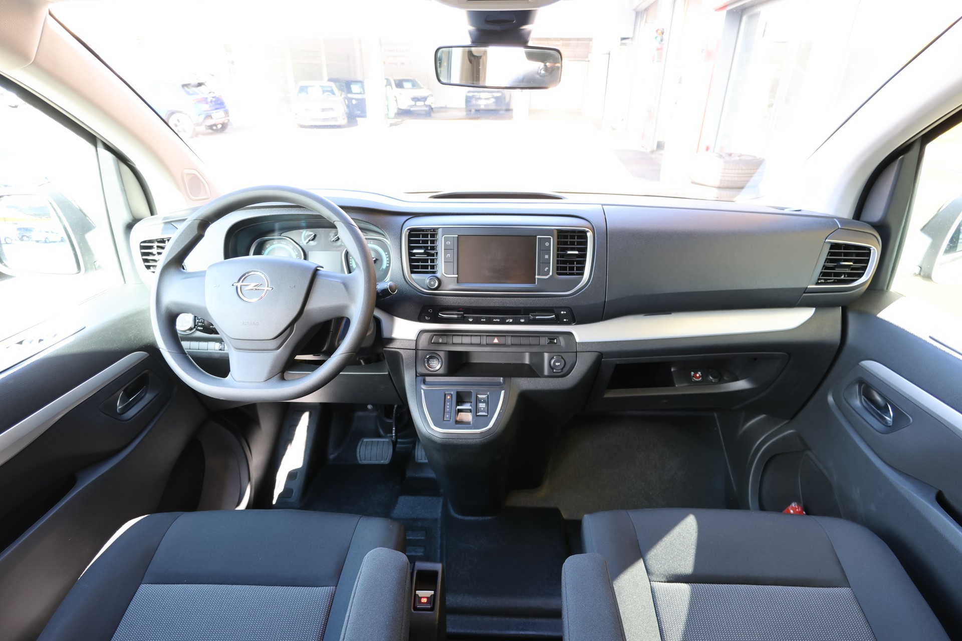 OPEL Zafira-e Life 50kWh Business Edition M-showroom-element-3