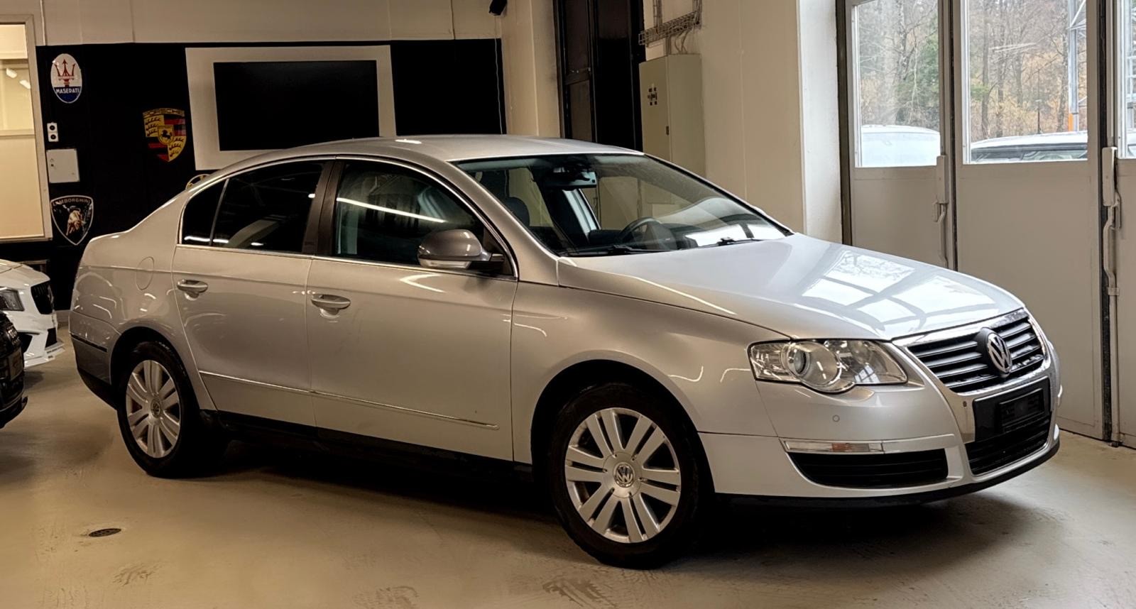 VW Passat 2.0 FSI Comfortline-image-4