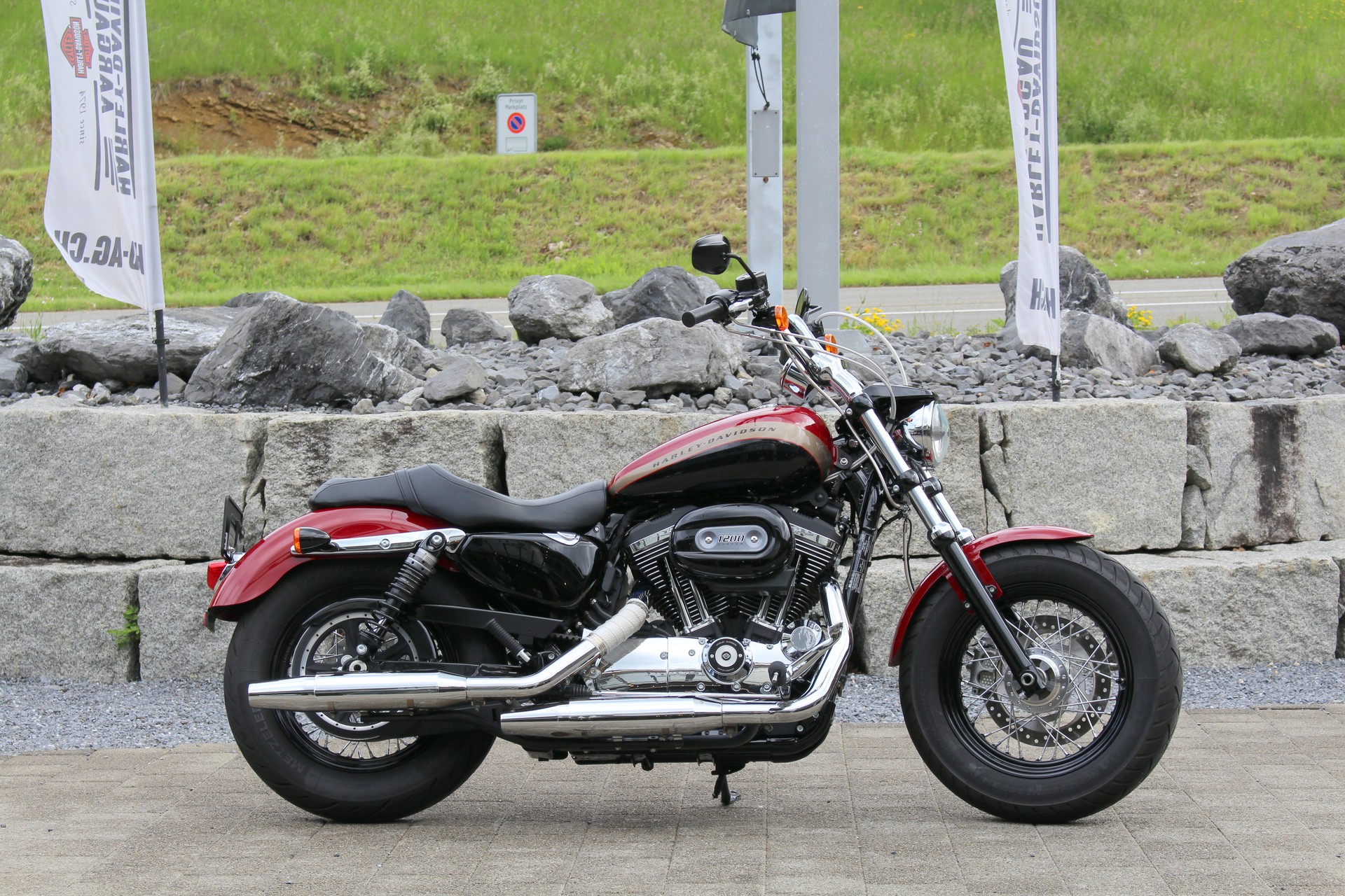 HARLEY-DAVIDSON XL 1200 C Sportster Custom ABS-image-0