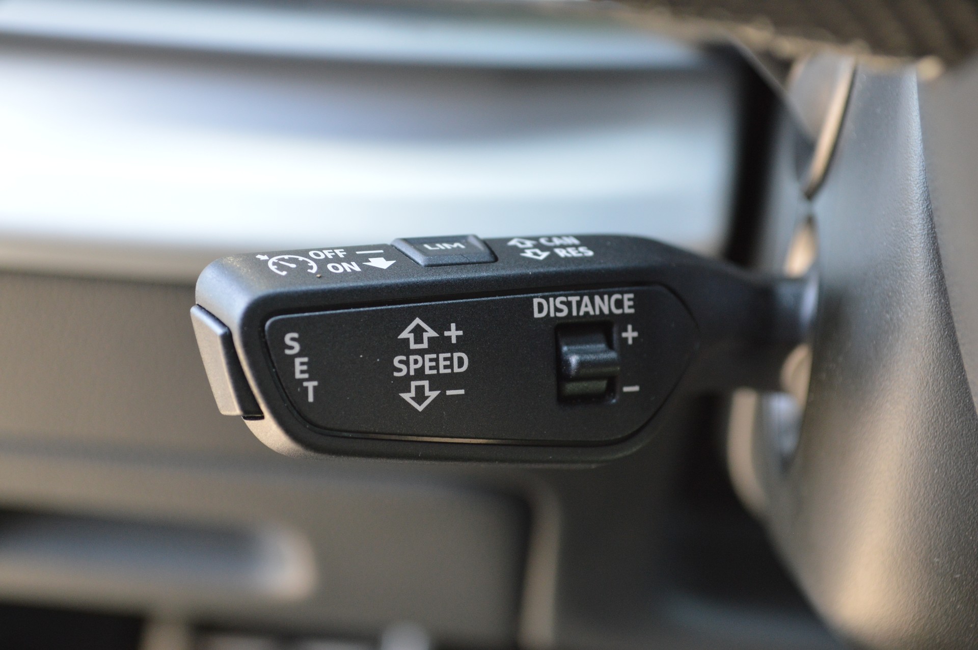 AUDI Q8 50 TDI Black Edition quattro tiptronic-image-18