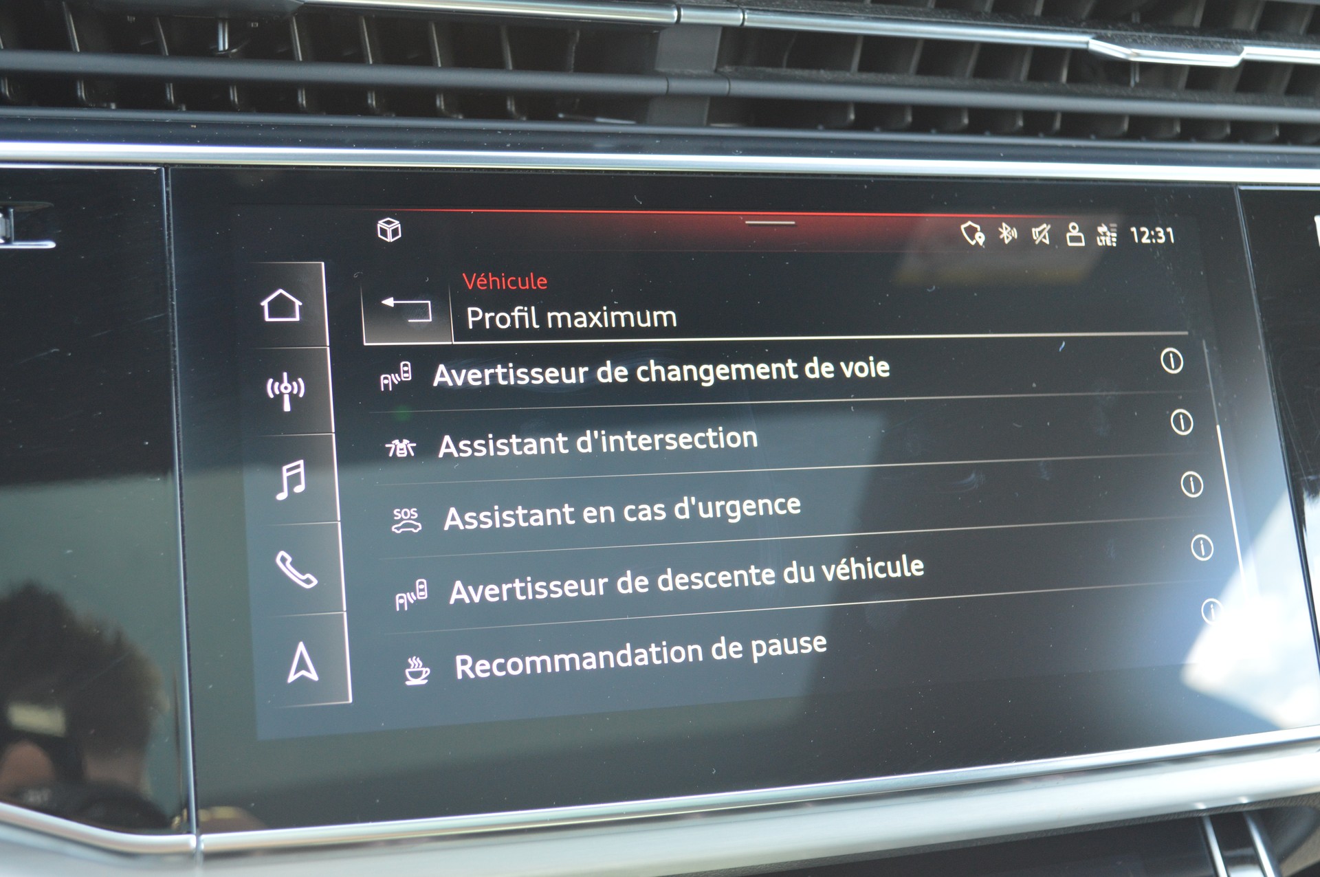 AUDI Q8 50 TDI Black Edition quattro tiptronic-image-22