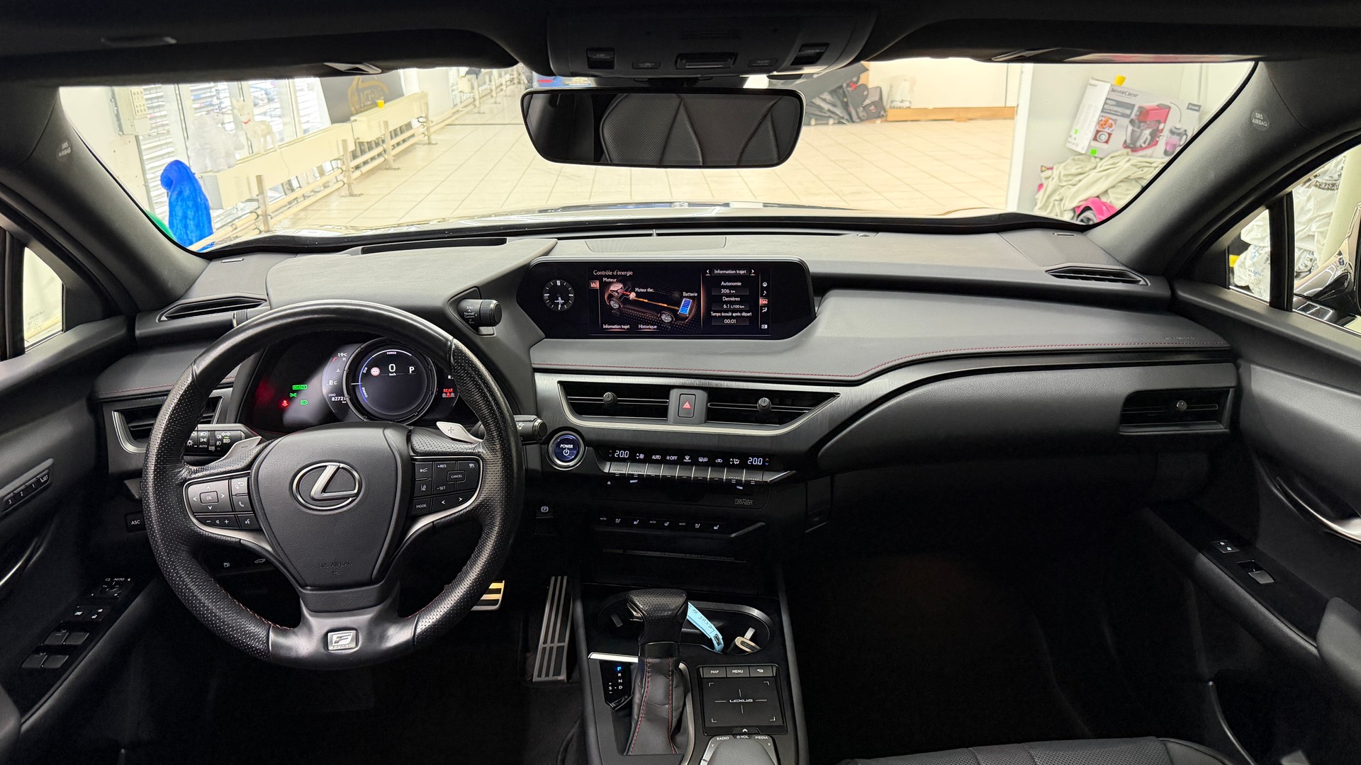 LEXUS UX 250h F Sport AWD Automatic-image-7