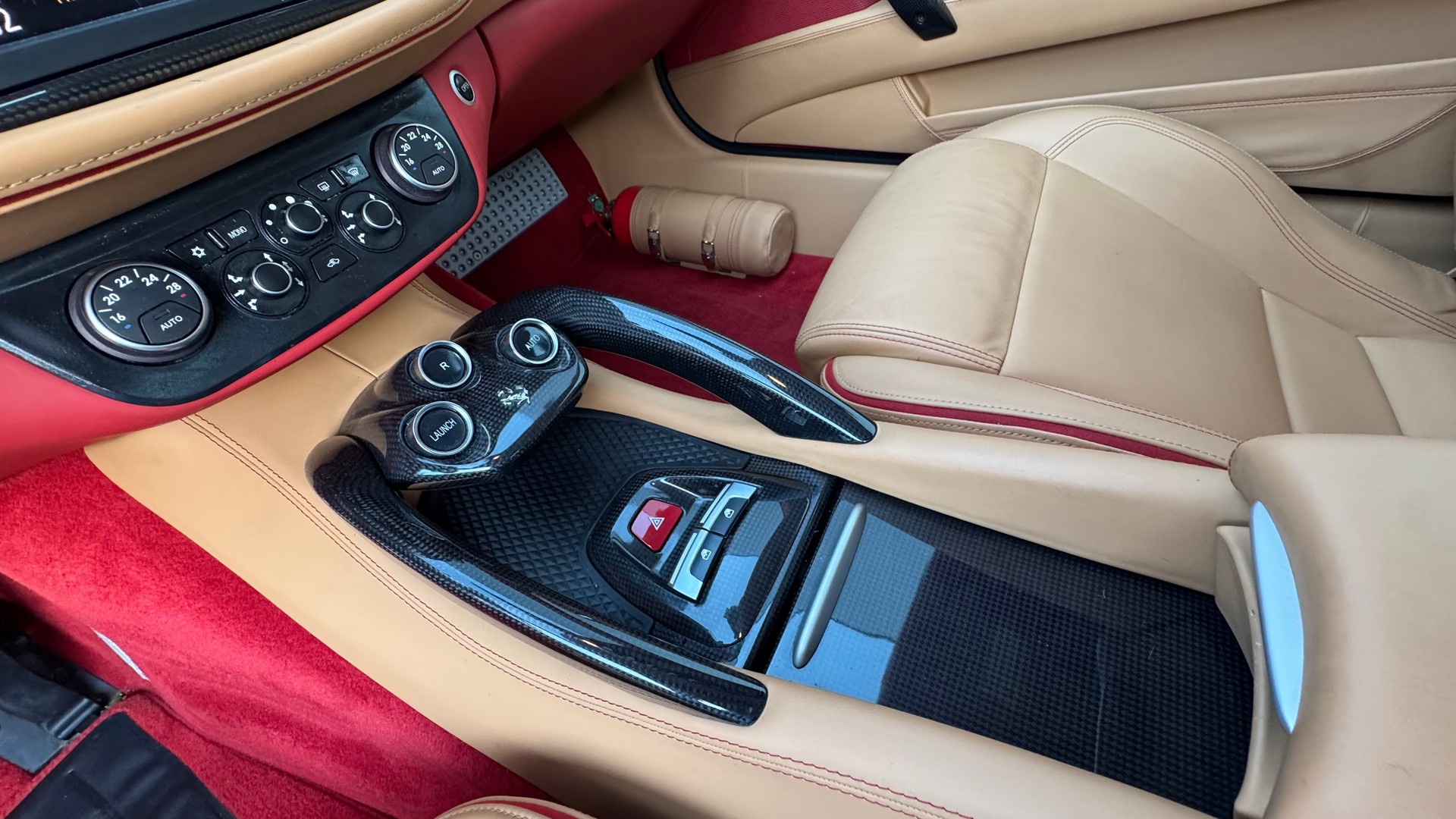 FERRARI FF-image-8