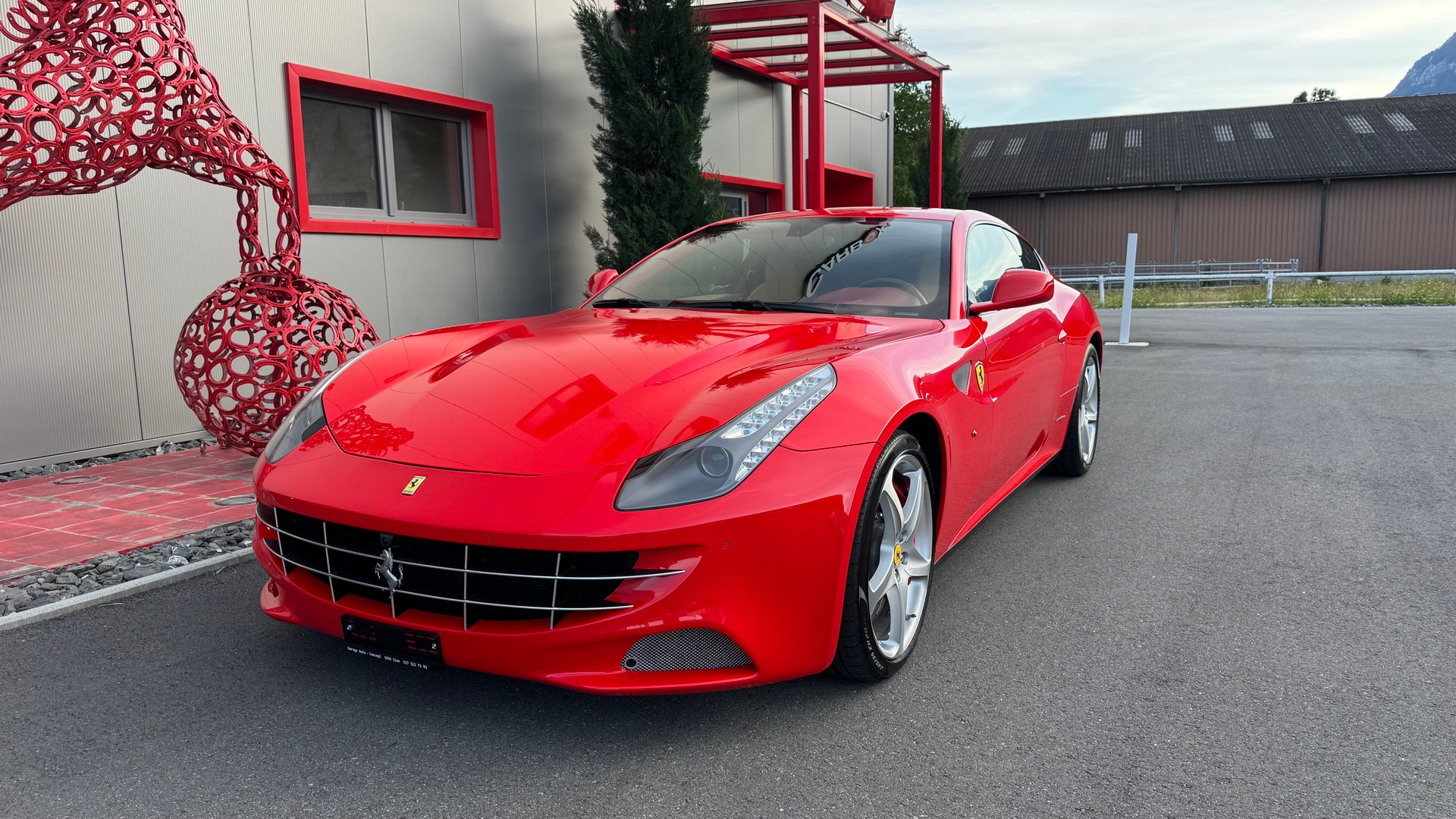 FERRARI FF