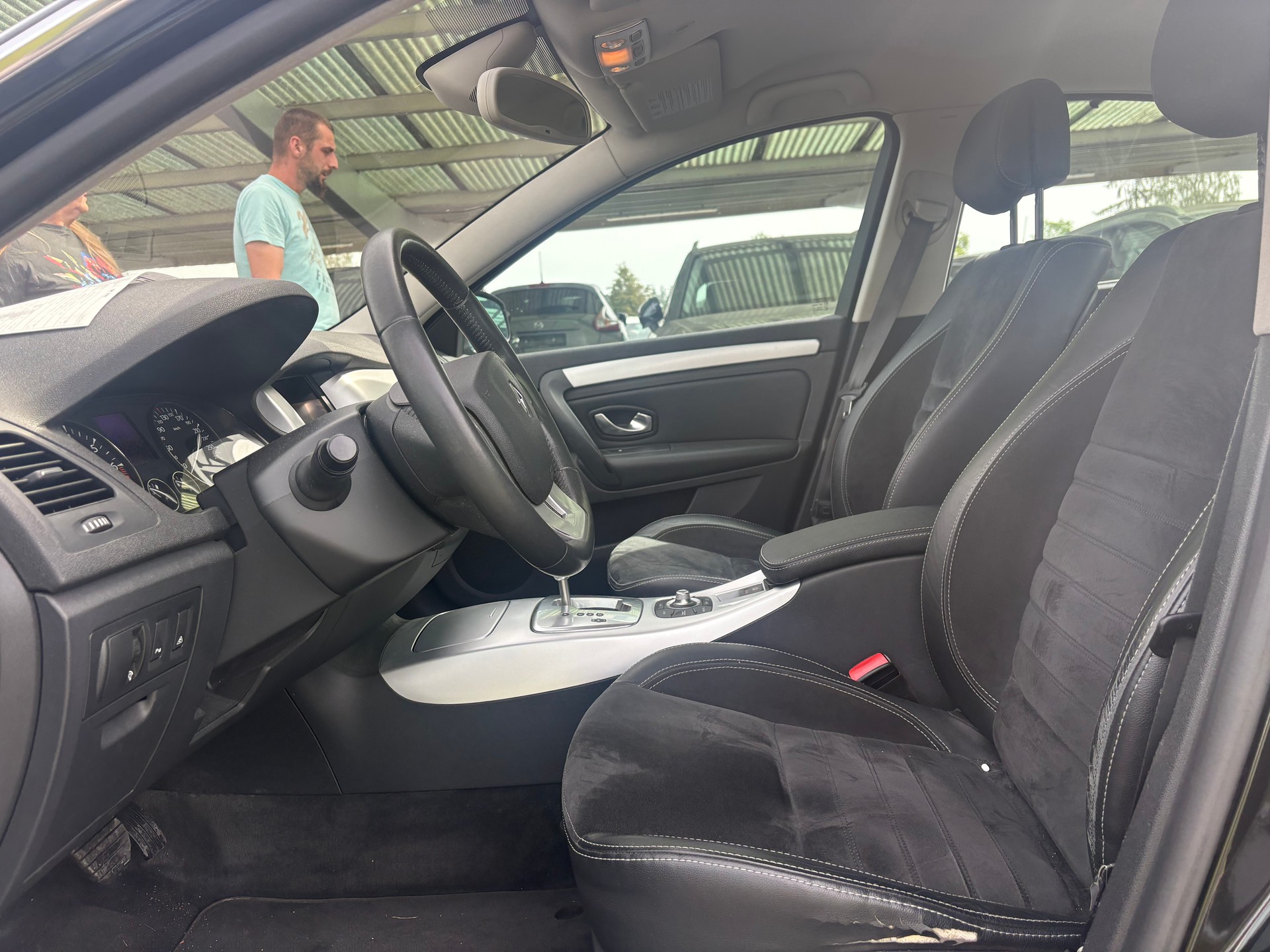 RENAULT Laguna 2.0 16V T Dynamique Automatic-image-7