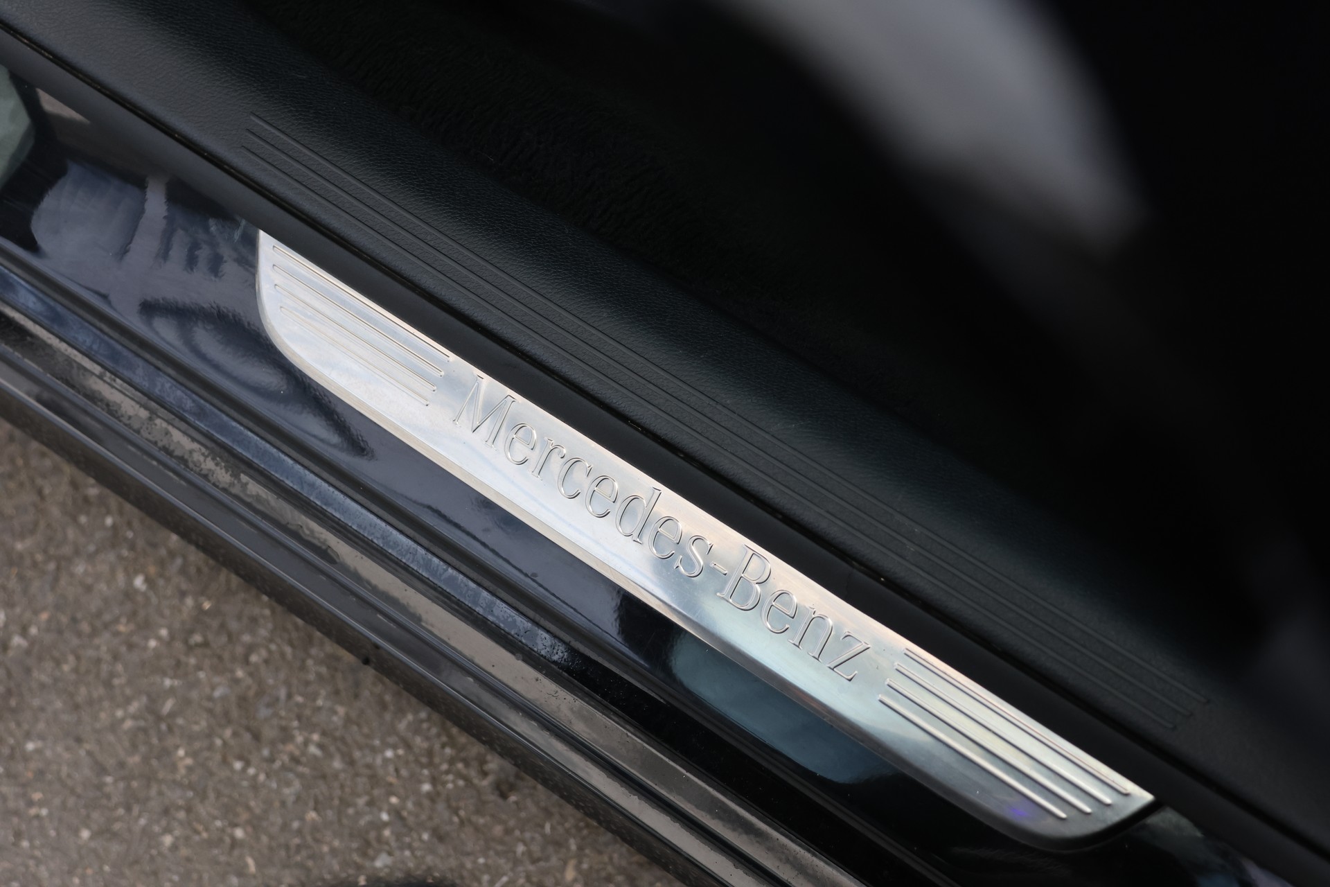 MERCEDES-BENZ E 220 d AMG Line 9G-Tronic (CH)-image-21