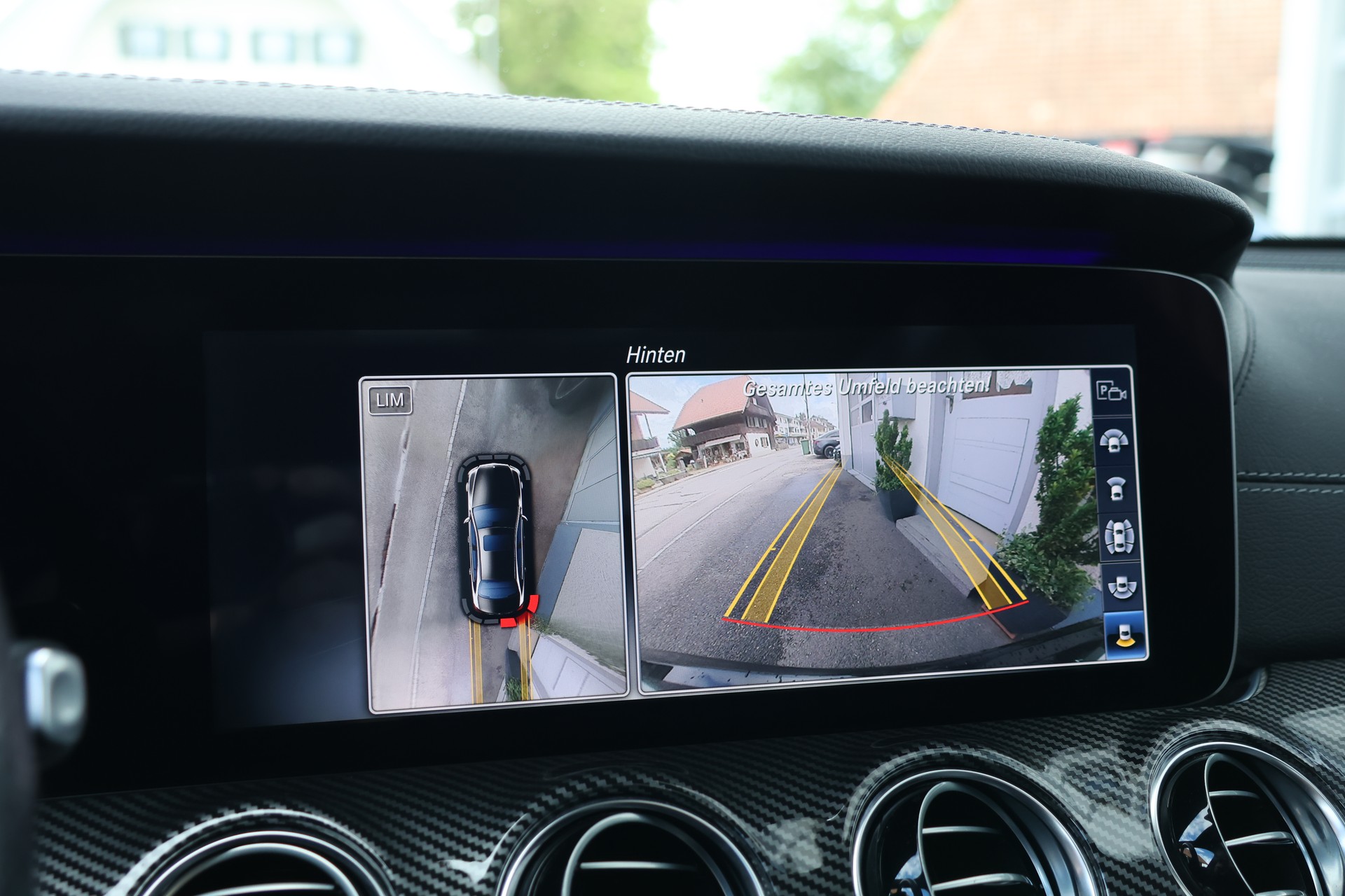 MERCEDES-BENZ E 220 d AMG Line 9G-Tronic (CH)-image-22