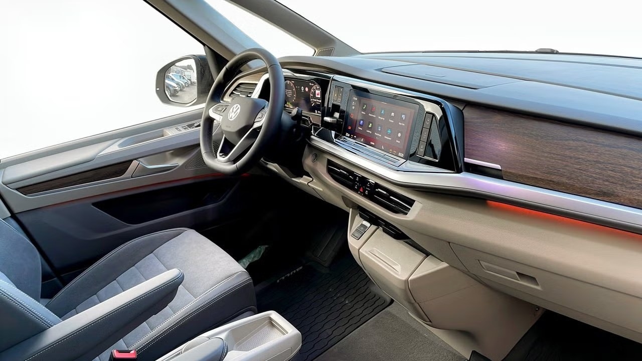 VW Multivan 1.5 eHybrid Style 4Motion DSG 7 Sitzer-image-9