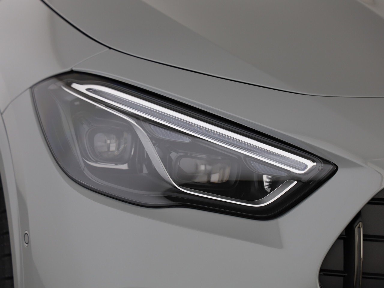 MERCEDES-BENZ GLA AMG 45 S 4Matic+ 8G-DCT-image-15