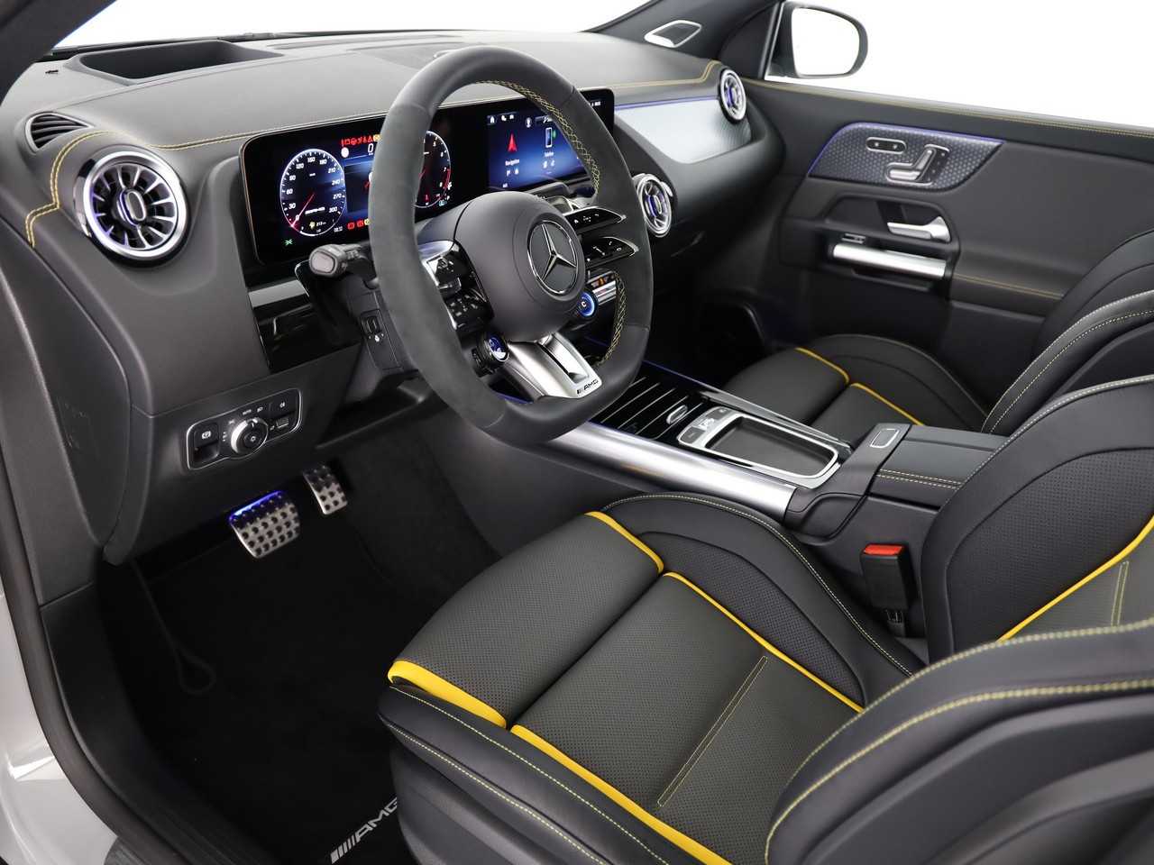 MERCEDES-BENZ GLA AMG 45 S 4Matic+ 8G-DCT-image-5