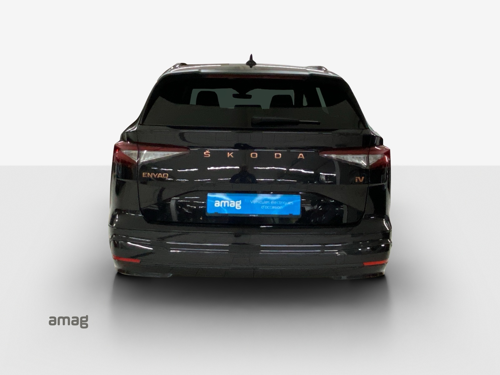 SKODA Enyaq iV 80x Founders Edition-showroom-element-3