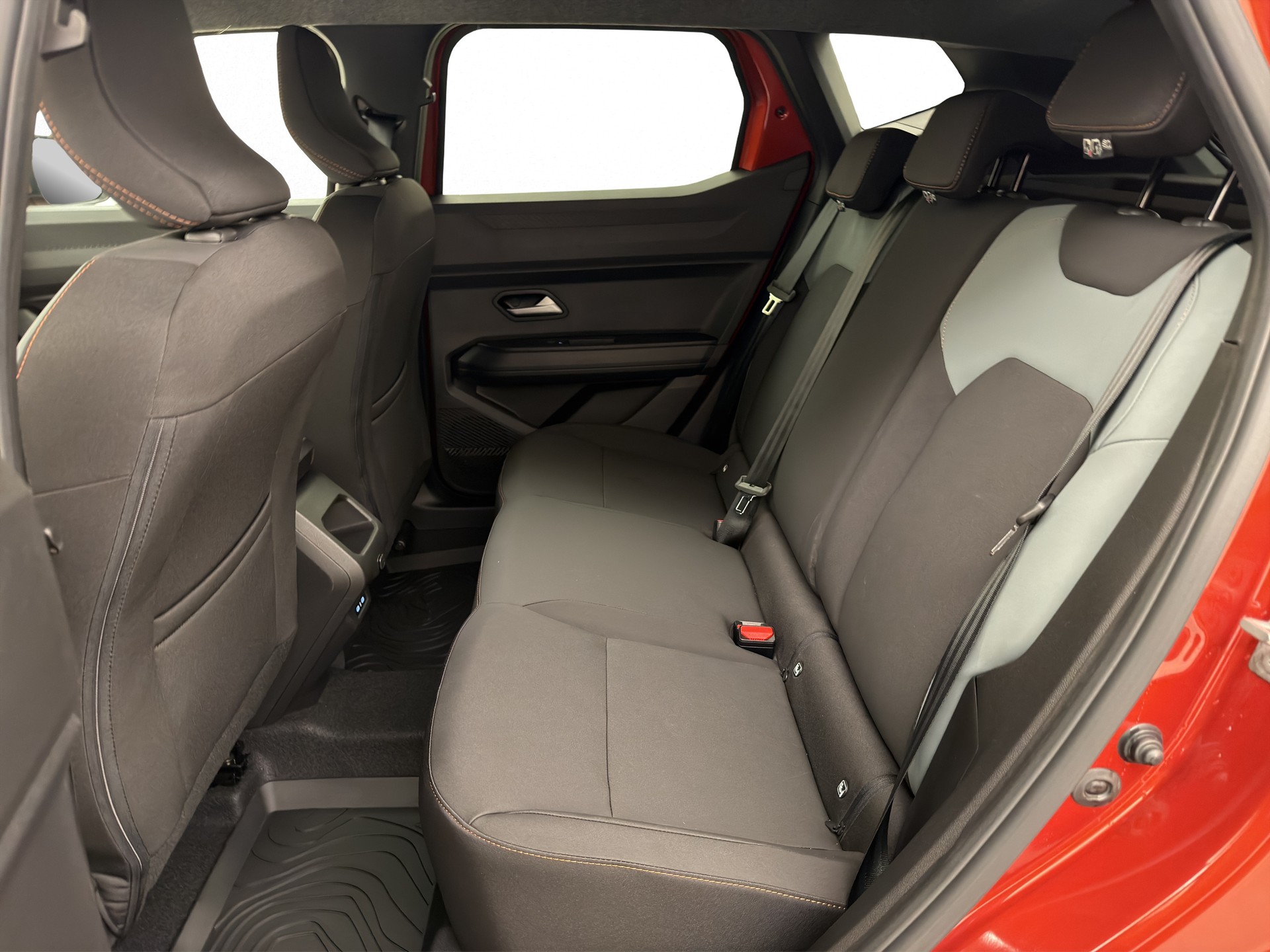 DACIA Duster 1.2 TCe Extreme 4WD-image-11