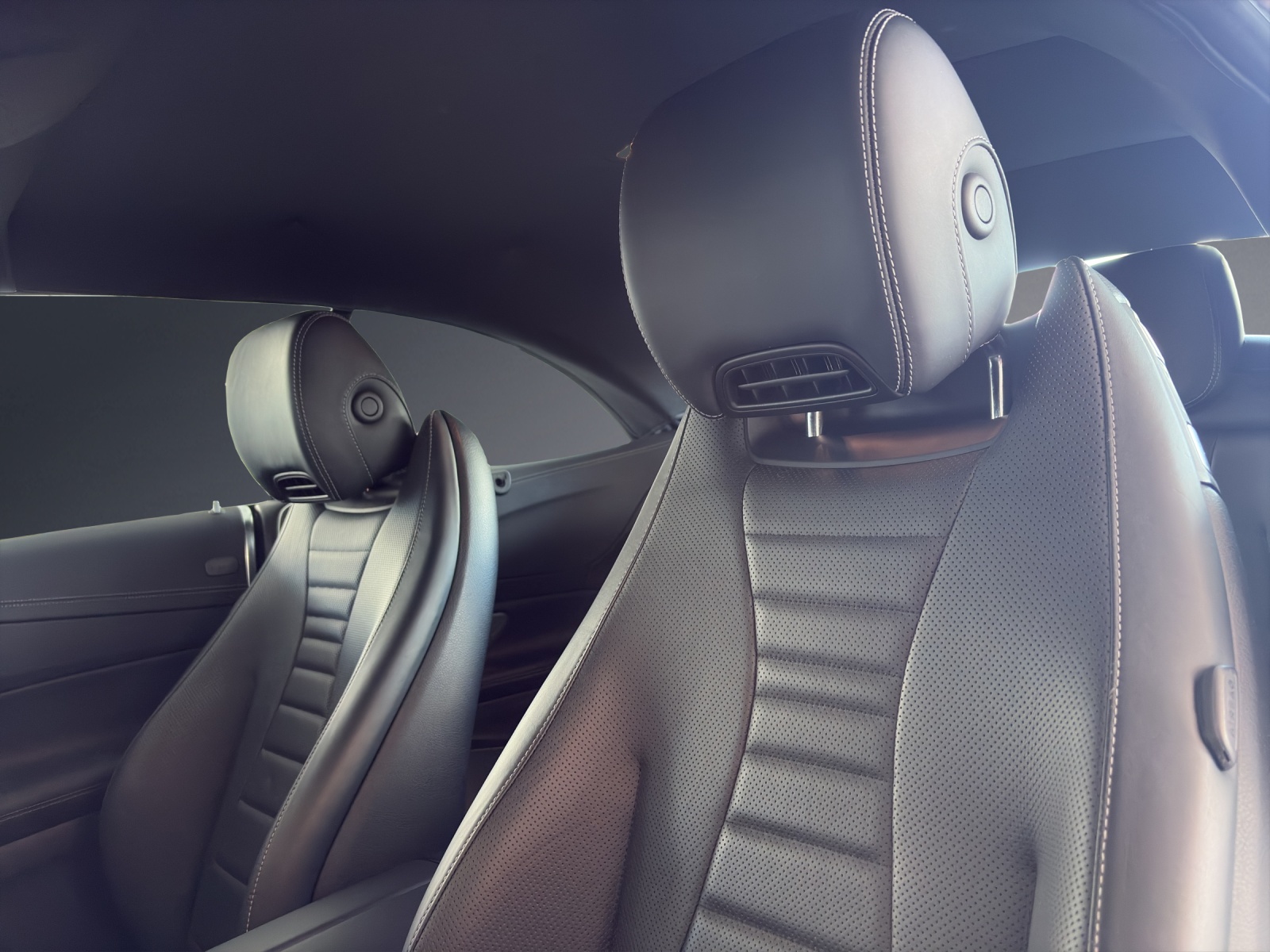 MERCEDES-BENZ E 200 AMG Line4 Matic-image-7