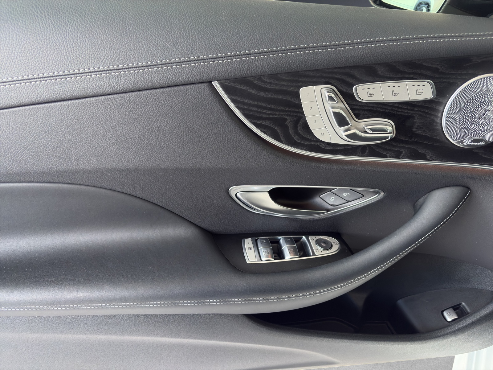 MERCEDES-BENZ E 200 AMG Line4 Matic-image-8