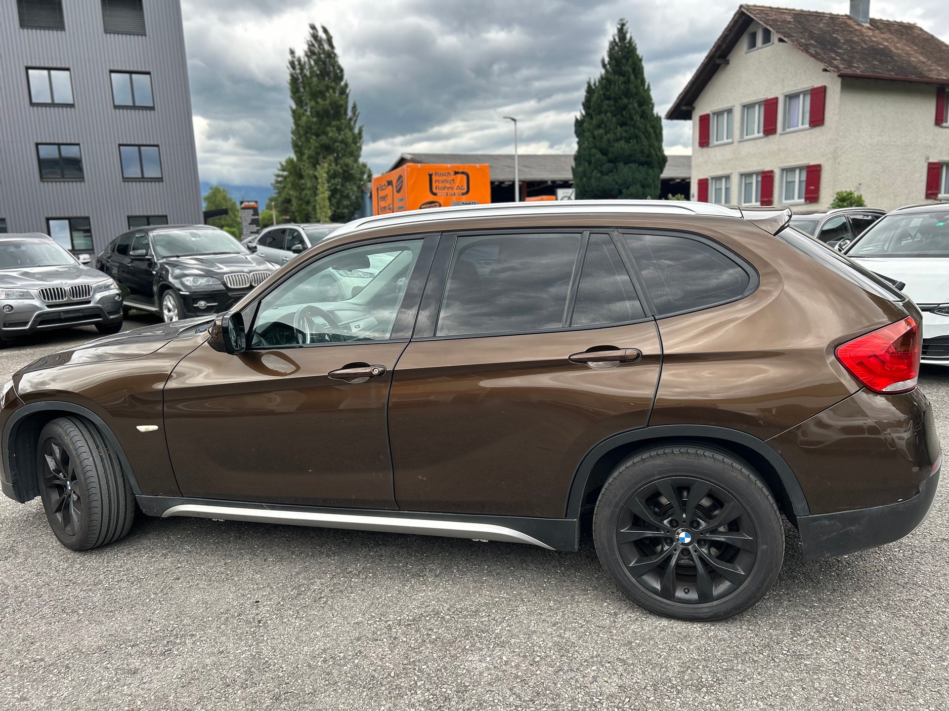 BMW X1 xDrive 18d Steptronic-image-12