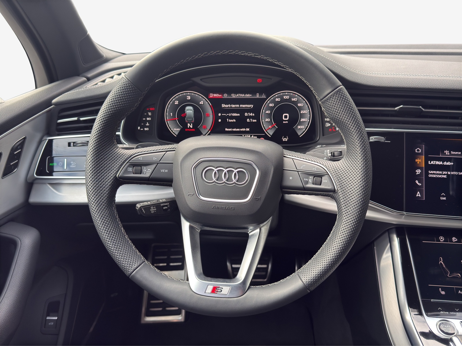 AUDI Q7 50 TDI quattro S Line tiptronic-image-9