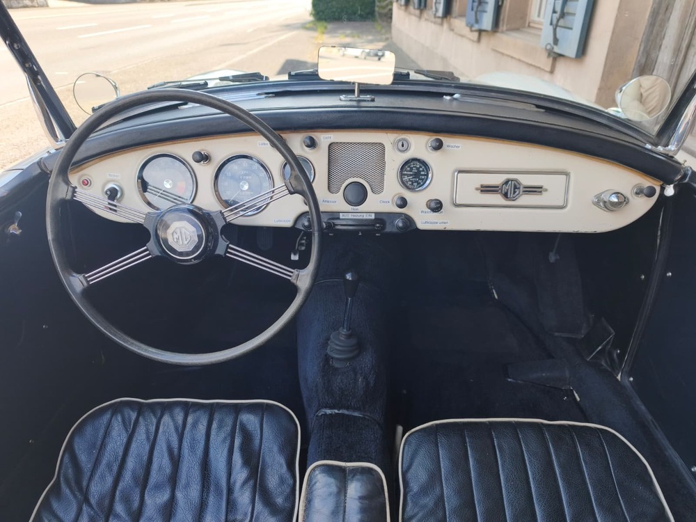 MG 1500-image-8