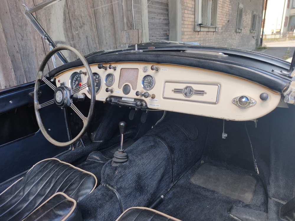 MG 1500-image-10