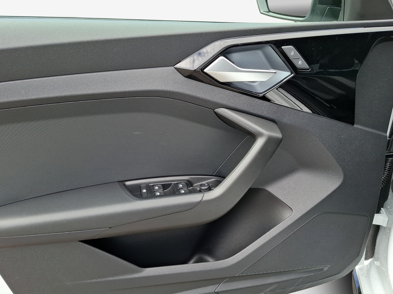 AUDI A1 Sportback 30 TFSI S Line Attraction S-tronic-image-14