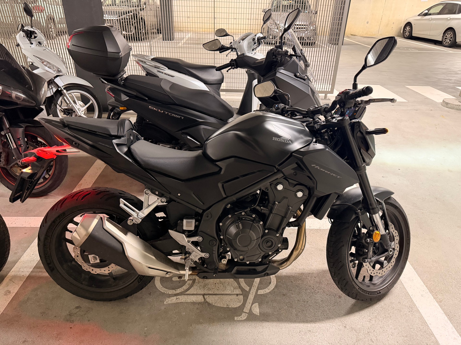 HONDA CB 500 Hornet-image-1