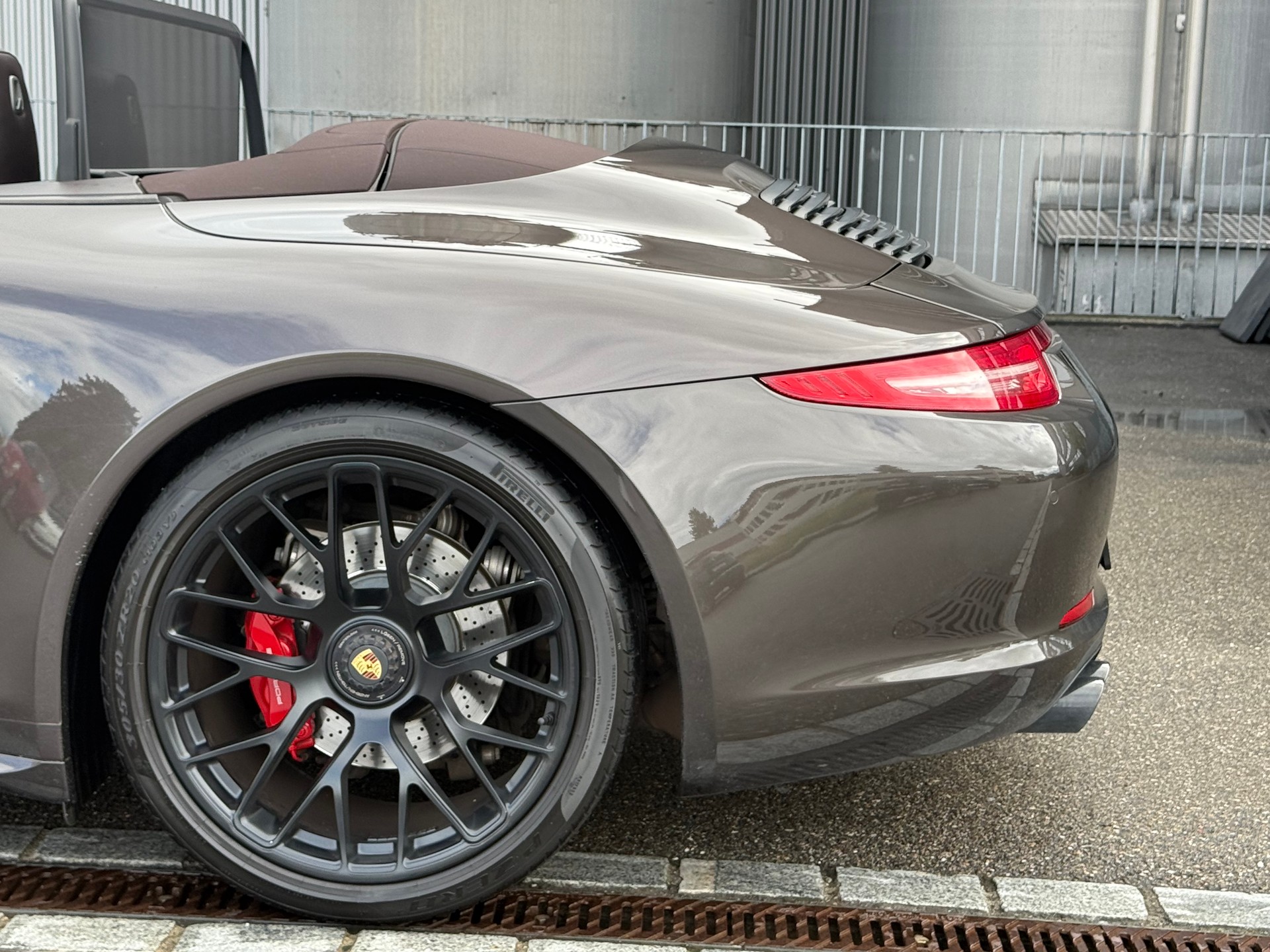 PORSCHE 911 Cabrio Carrera 4 GTS PDK inkl. Porsche Approved Garantie!-image-25