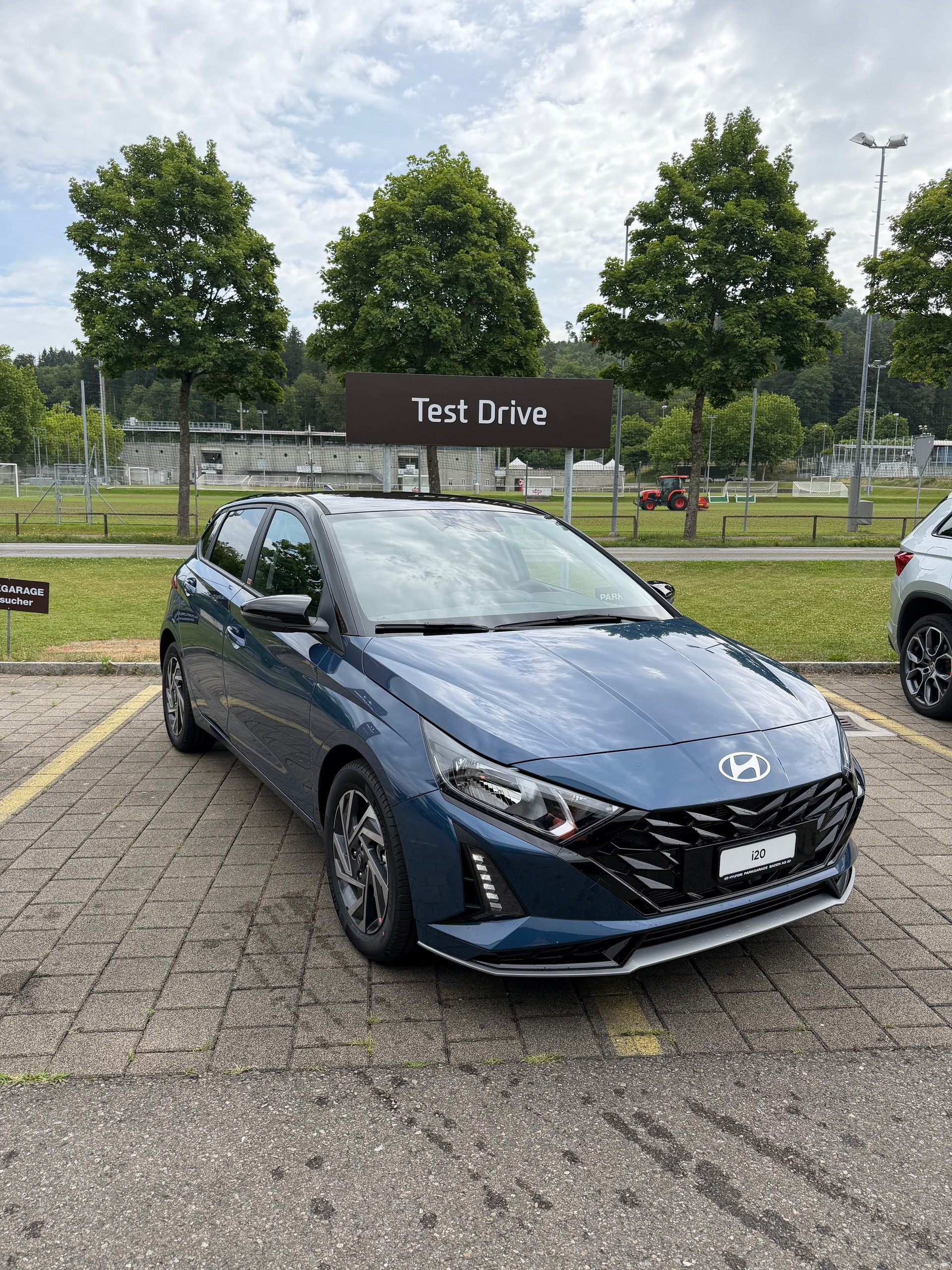 HYUNDAI i20 1.0 T-GDi Amplia DCT-showroom-element-3