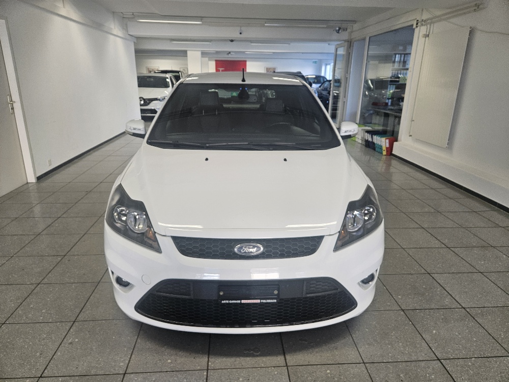 FORD Focus 2.5 Turbo ST-showroom-element-1