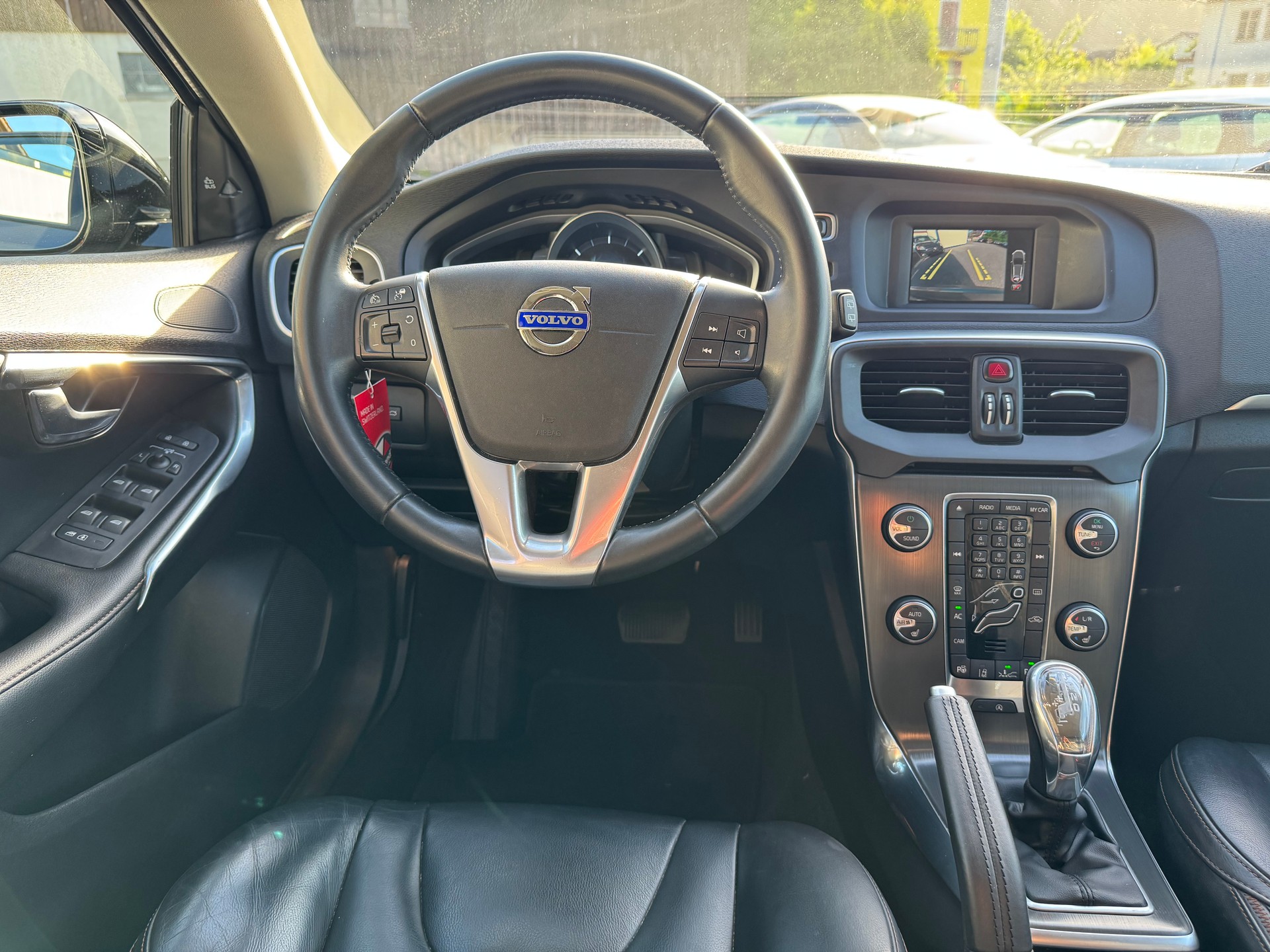 VOLVO V40 Cross Country D4 Summum Geartronic-image-12
