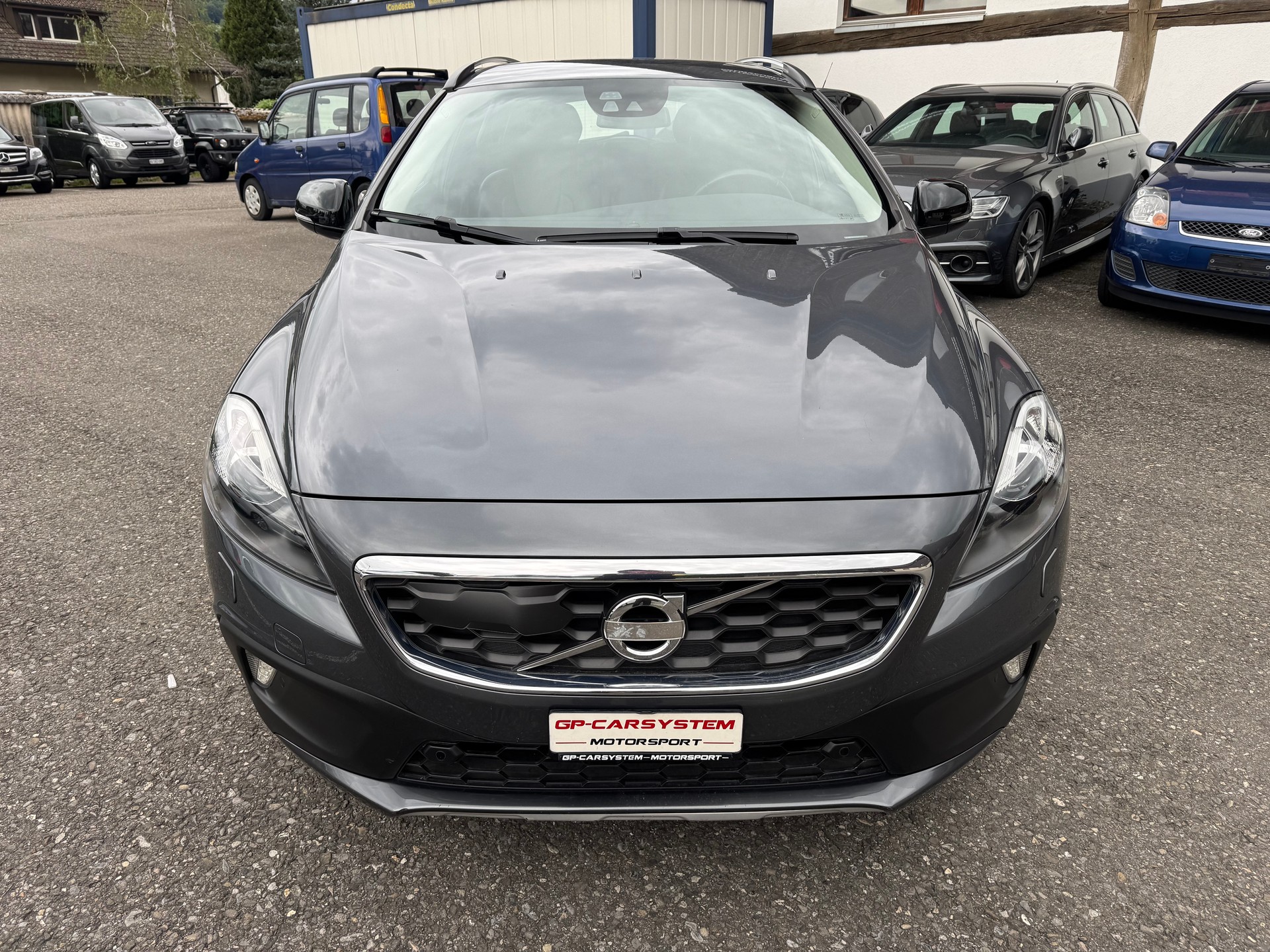 VOLVO V40 Cross Country D4 Summum Geartronic-image-10