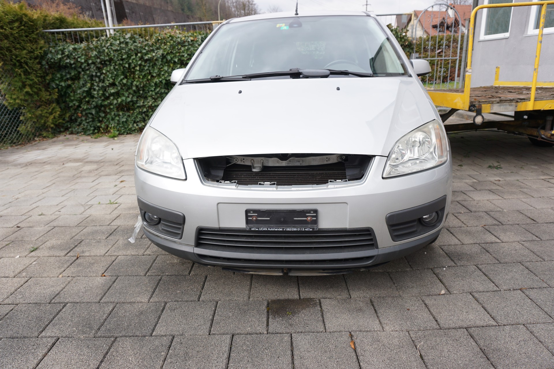 FORD Focus C-Max 2.0 Ghia-showroom-element-1