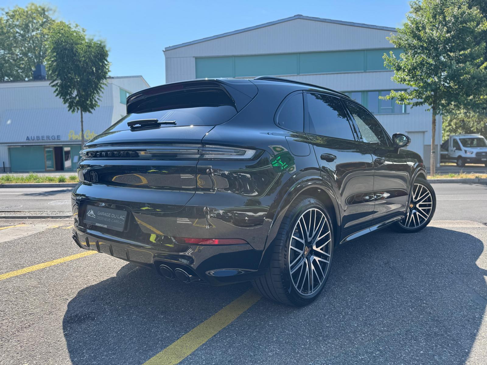 PORSCHE Cayenne Turbo E-Hybrid Tiptronic-showroom-element-3
