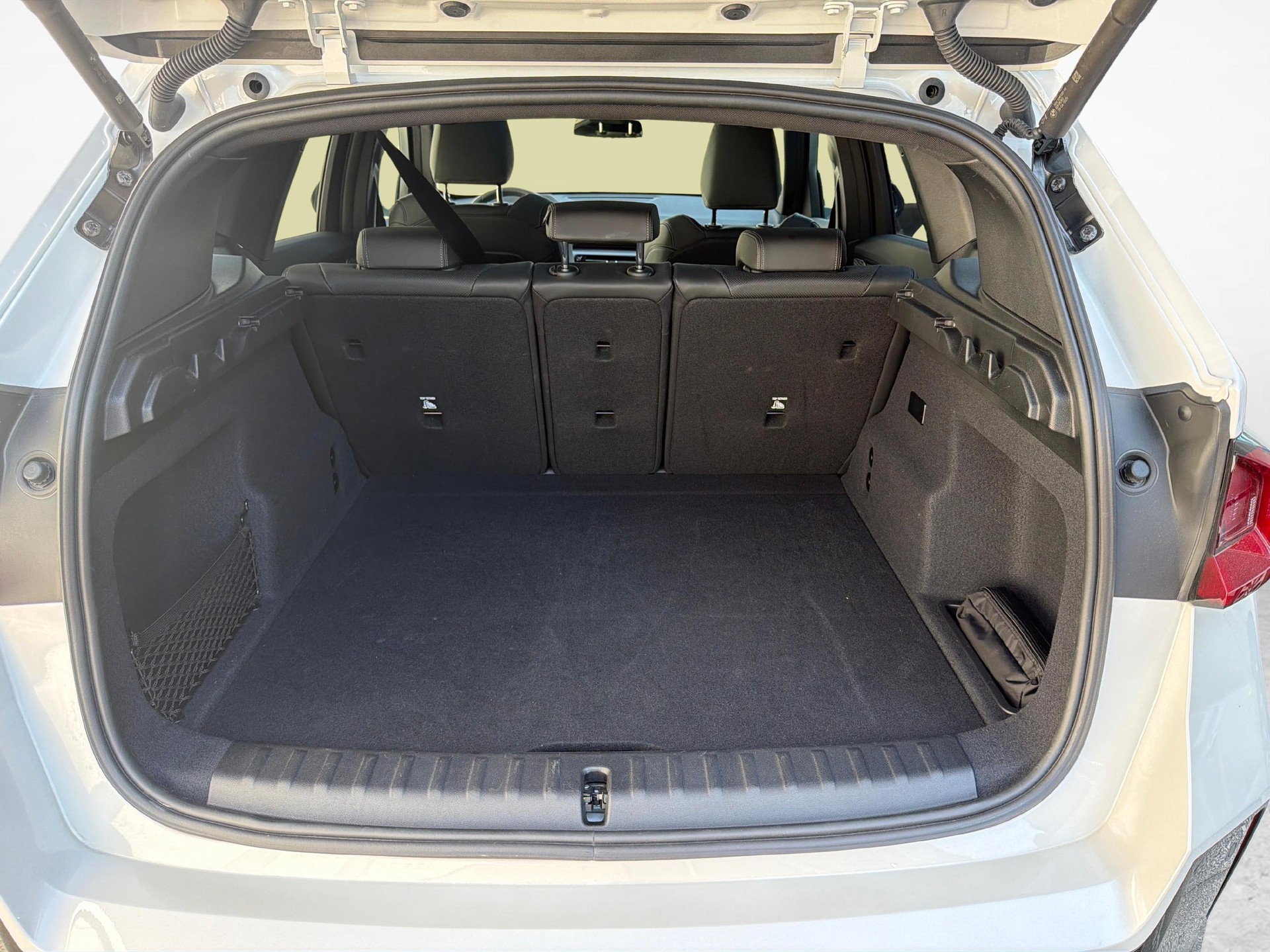 BMW X1 30e xDrive paddles-image-20