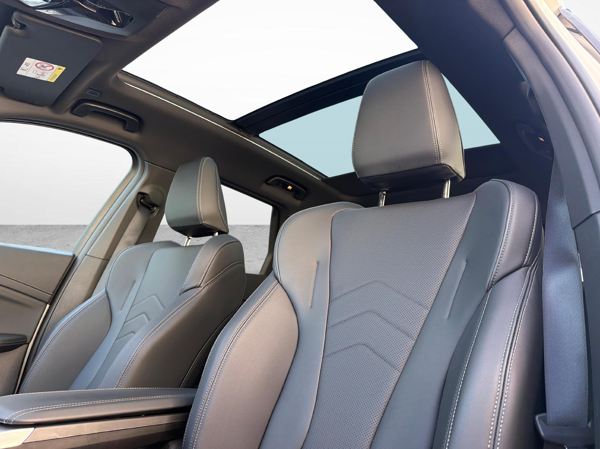BMW X1 30e xDrive paddles-image-11