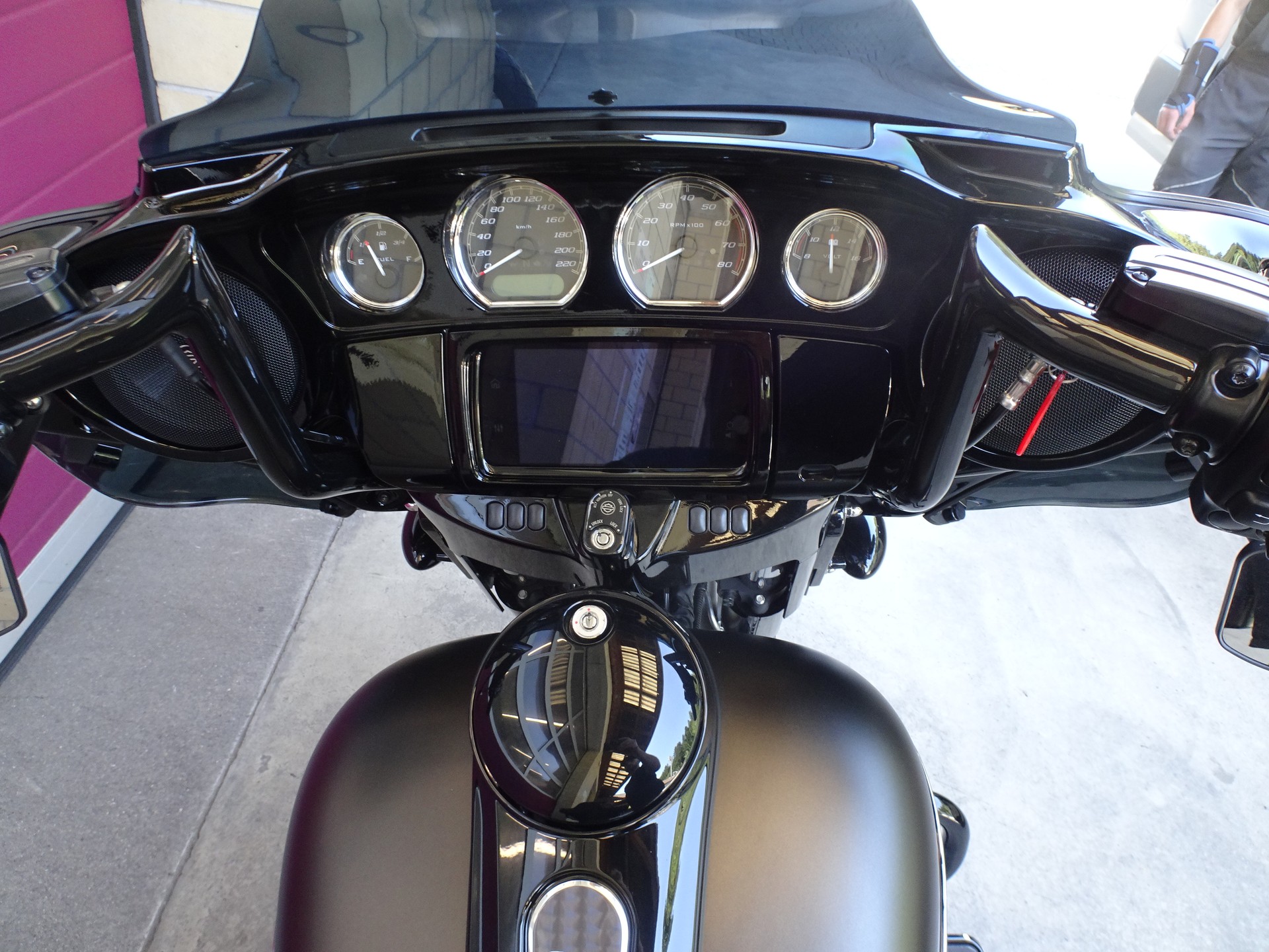 HARLEY-DAVIDSON FLHXS 114 Street Glide Special ABS-image-5