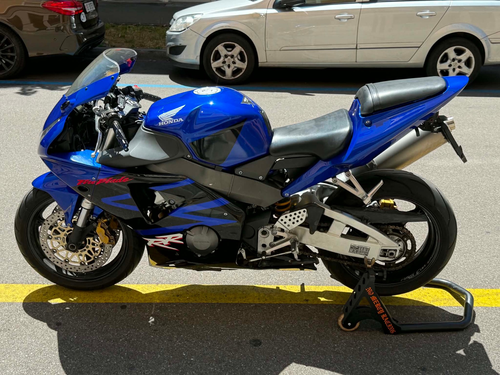 HONDA CBR 900 RR Fireblade FI-image-0