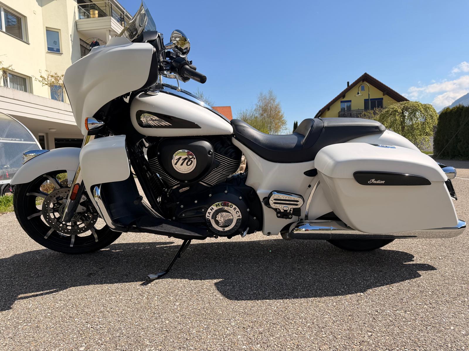 INDIAN Roadmaster Dark Horse-image-0