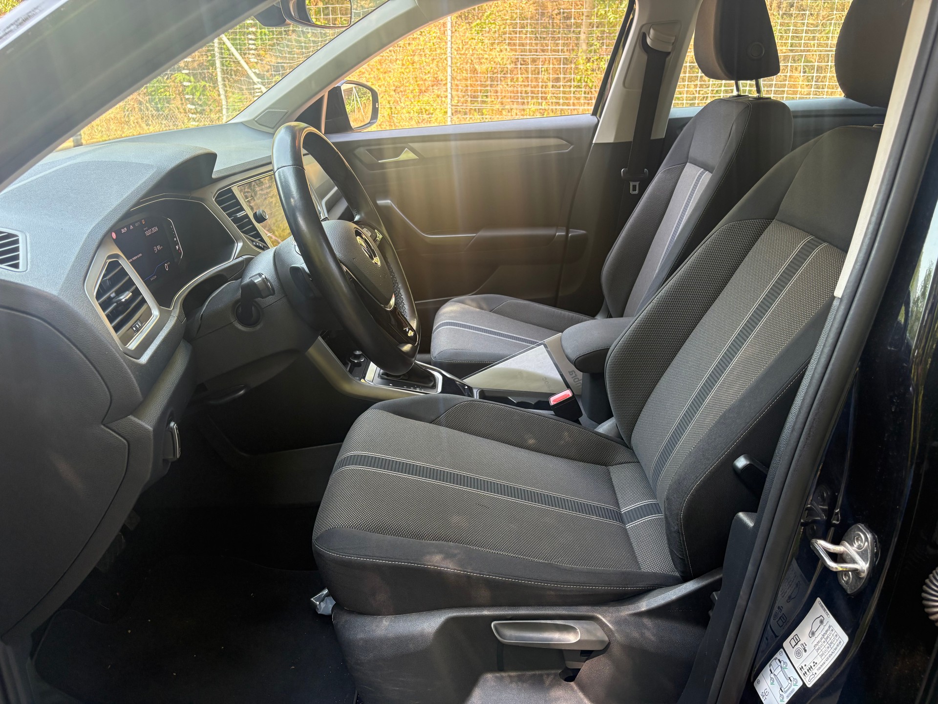 VW T-Roc 1.5 TSI EVO Advance-image-14