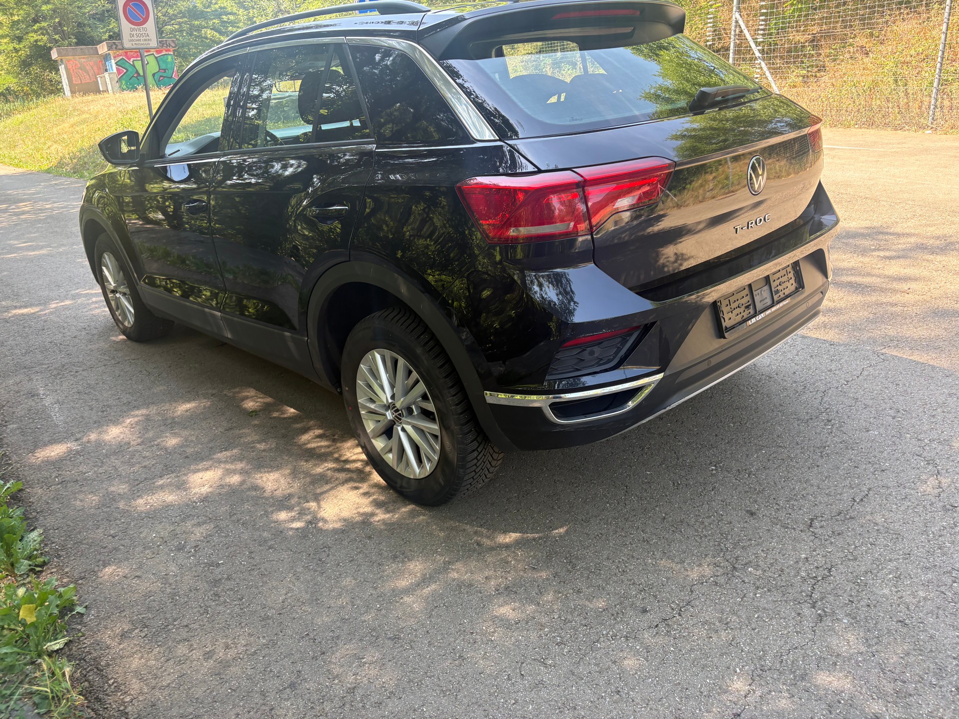 VW T-Roc 1.5 TSI EVO Advance-image-5