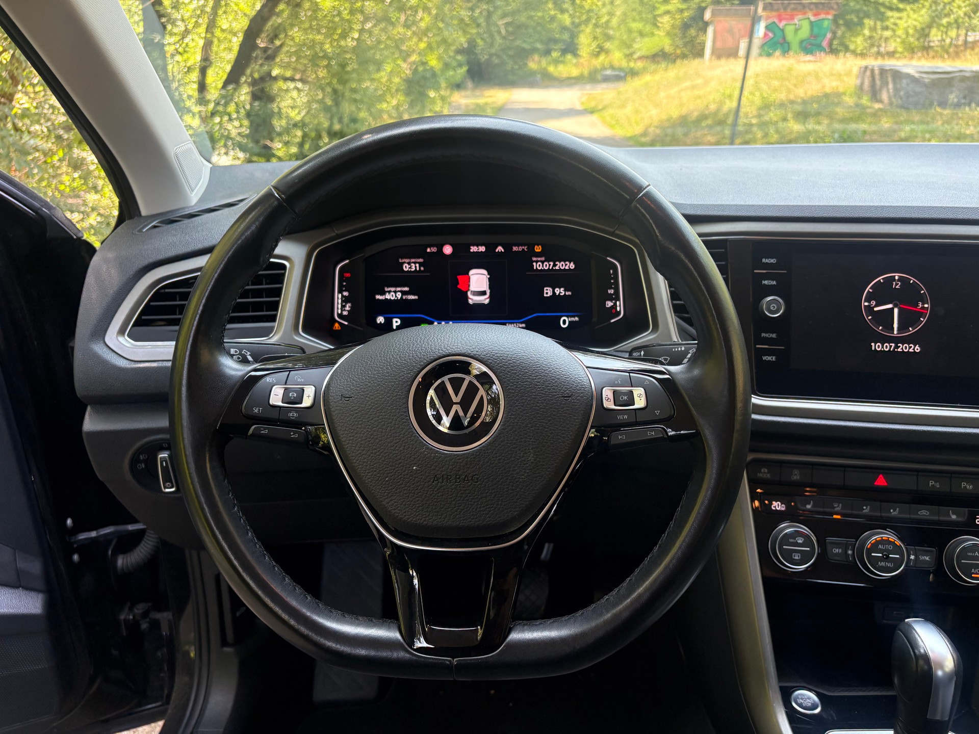 VW T-Roc 1.5 TSI EVO Advance-image-10