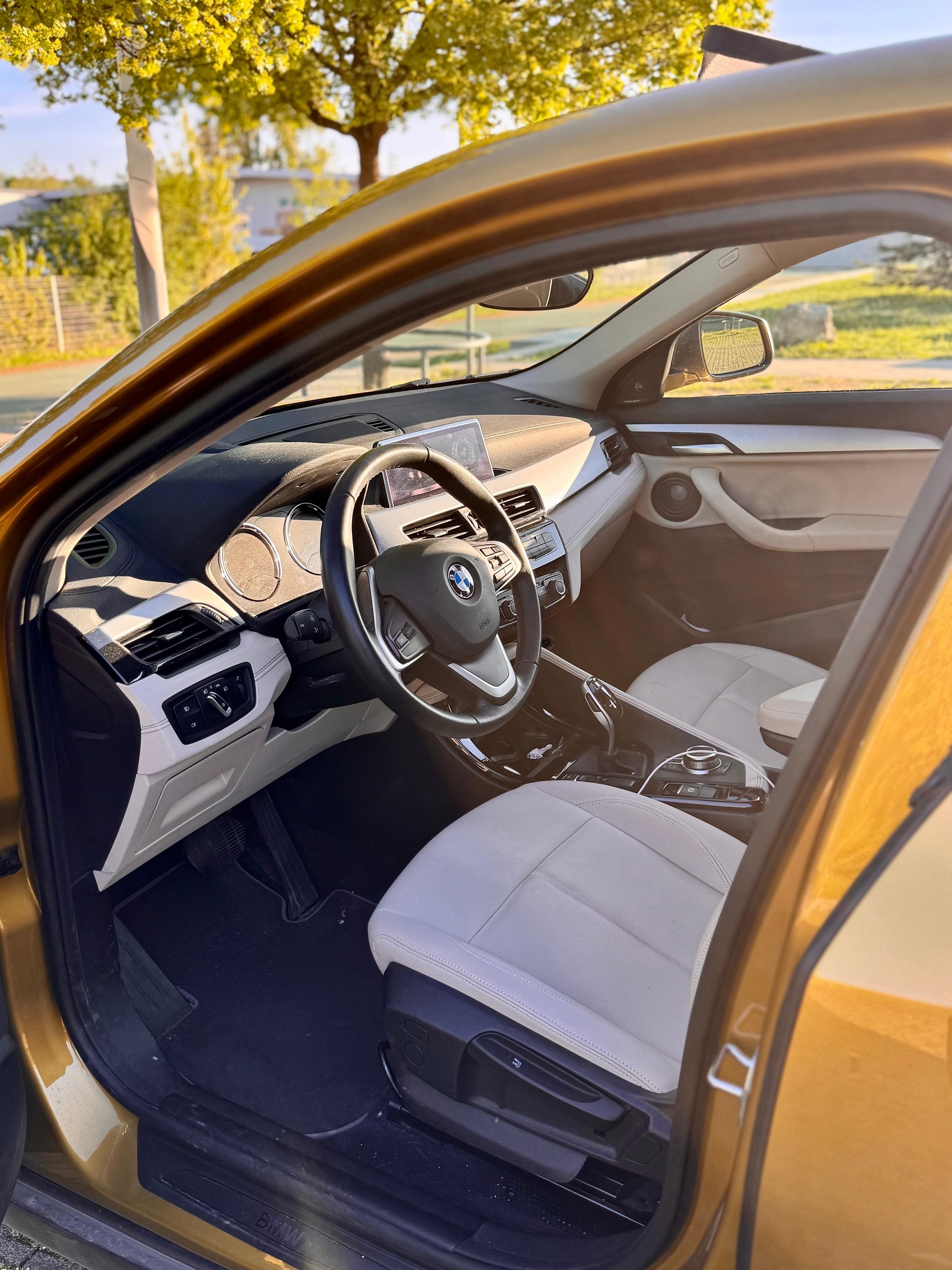 BMW 20i sDrive-image-3