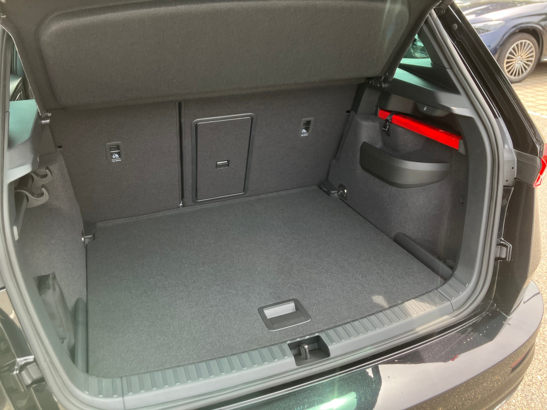 SKODA Karoq 2.0 TSI SportLine 4x4 DSG-image-5
