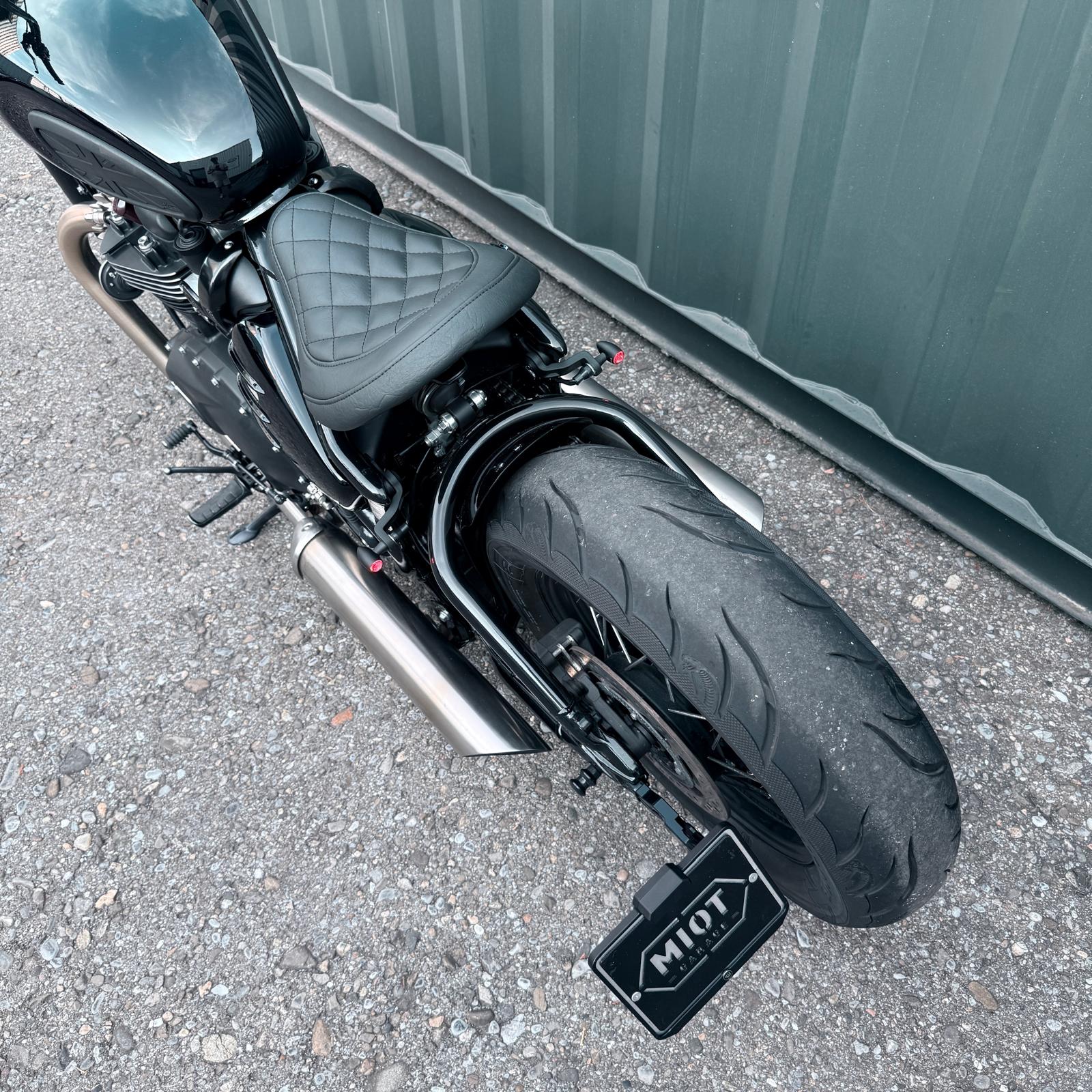 TRIUMPH Bonneville 1200 Bobber-image-7