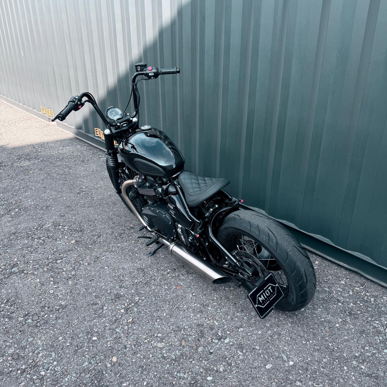 TRIUMPH Bonneville 1200 Bobber-image-11