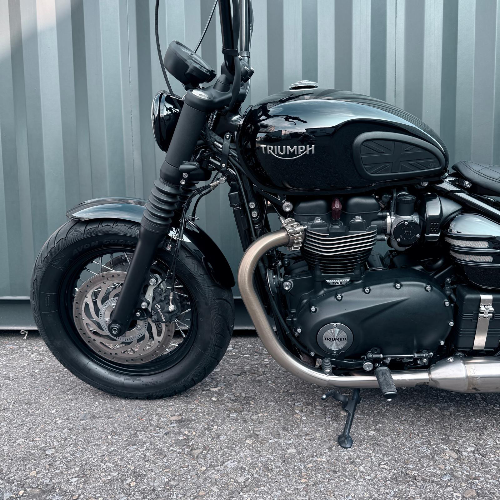 TRIUMPH Bonneville 1200 Bobber-image-5